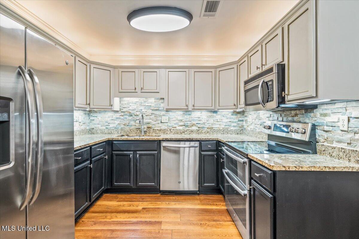 6705 Player Drive Property Photo 16