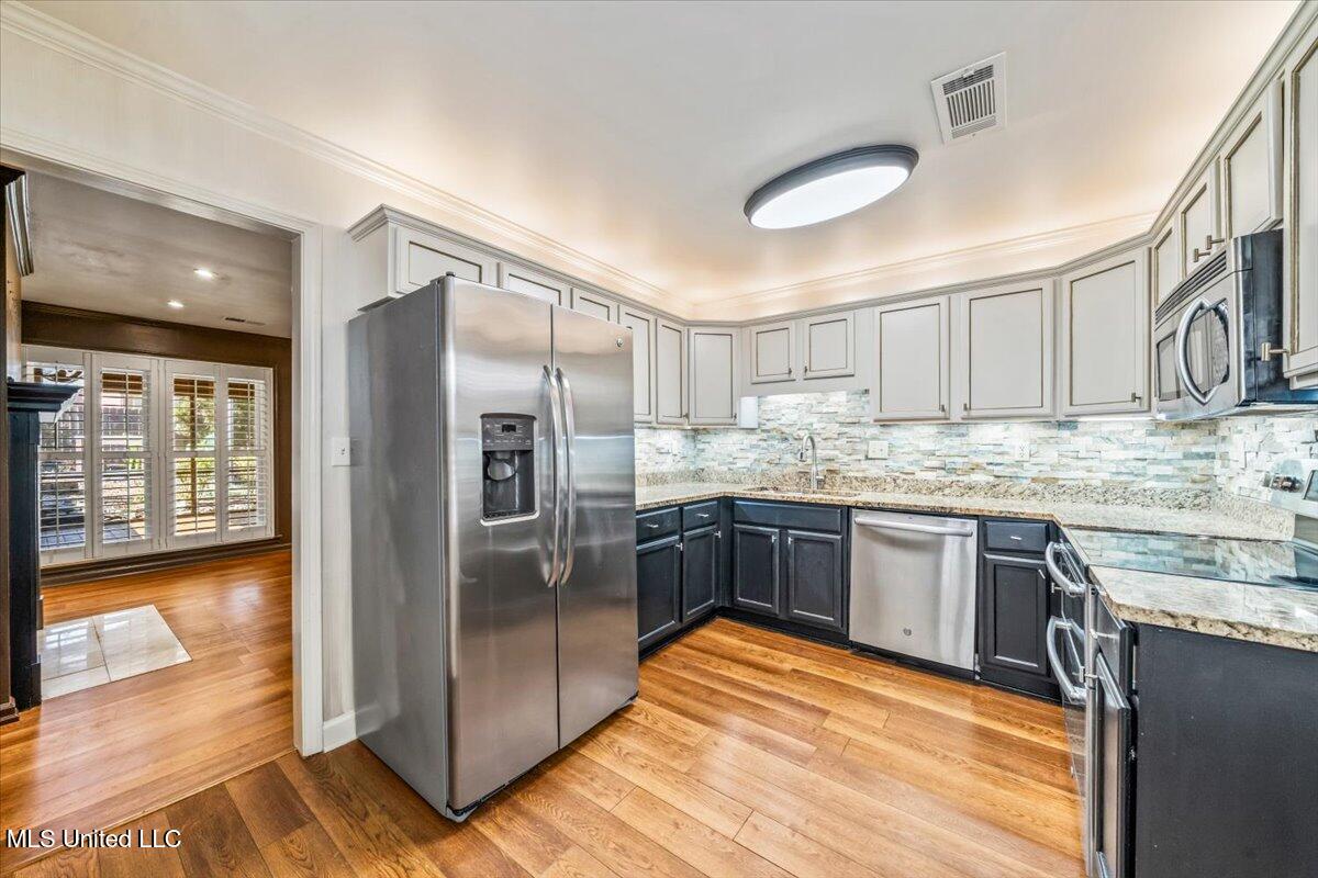 6705 Player Drive Property Photo 17
