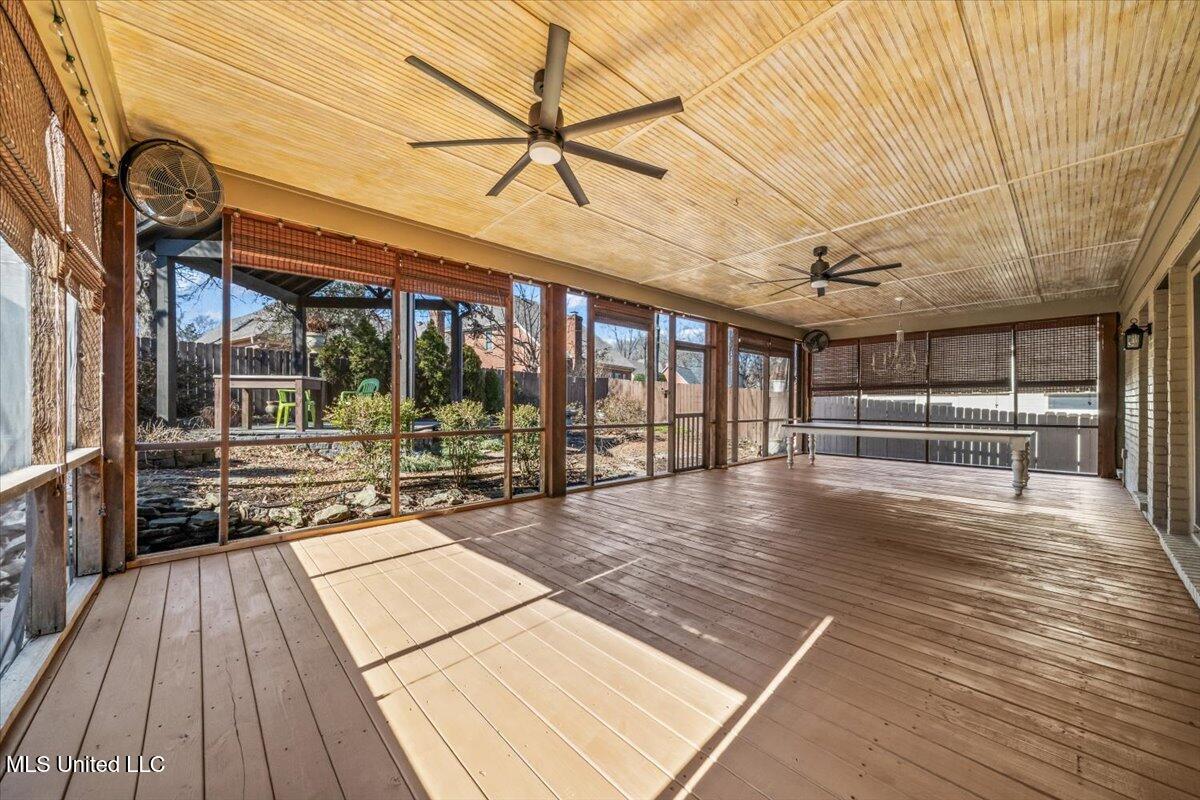 6705 Player Drive Property Photo 30