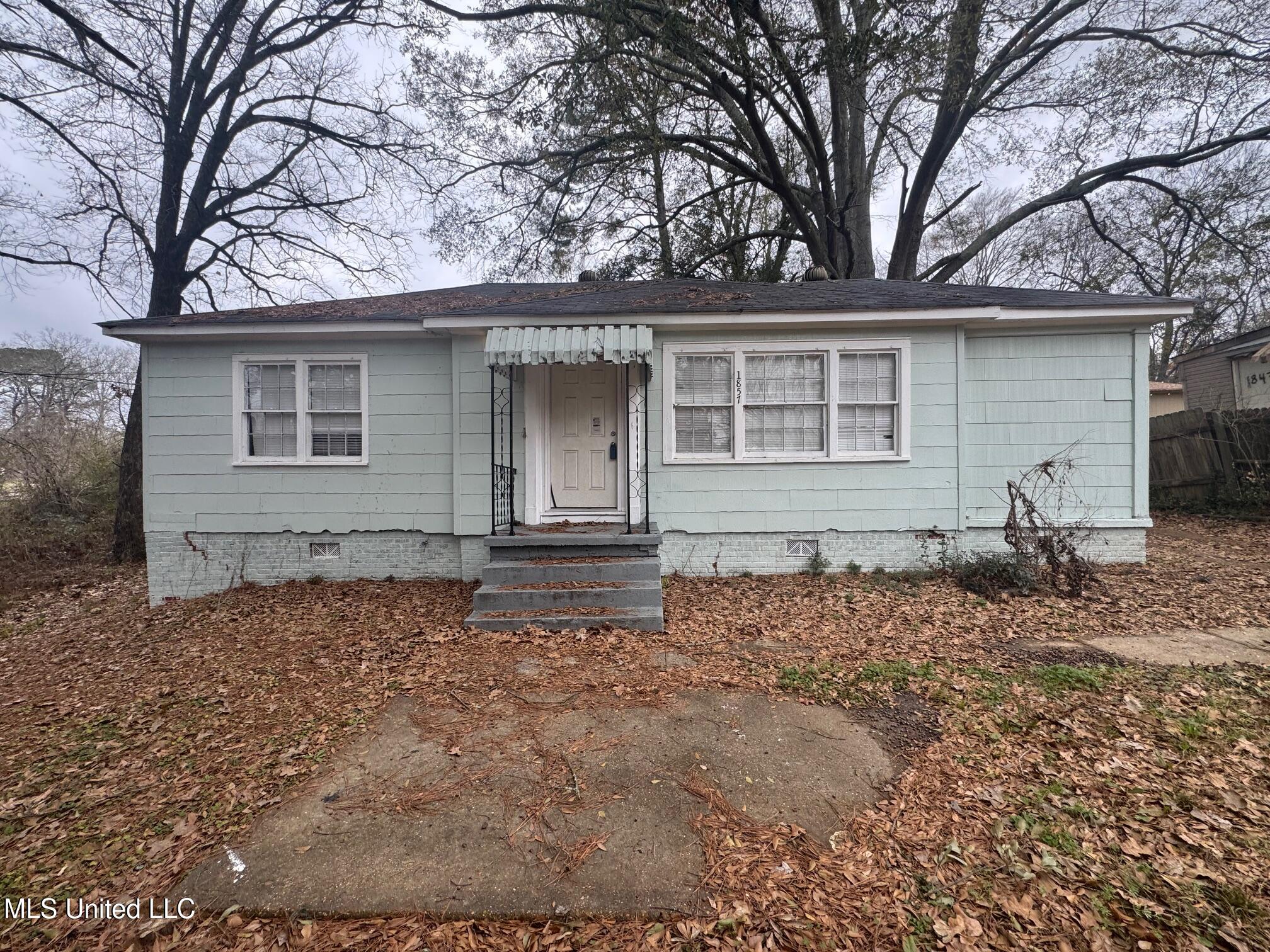 1857 Westover Street Property Photo 2