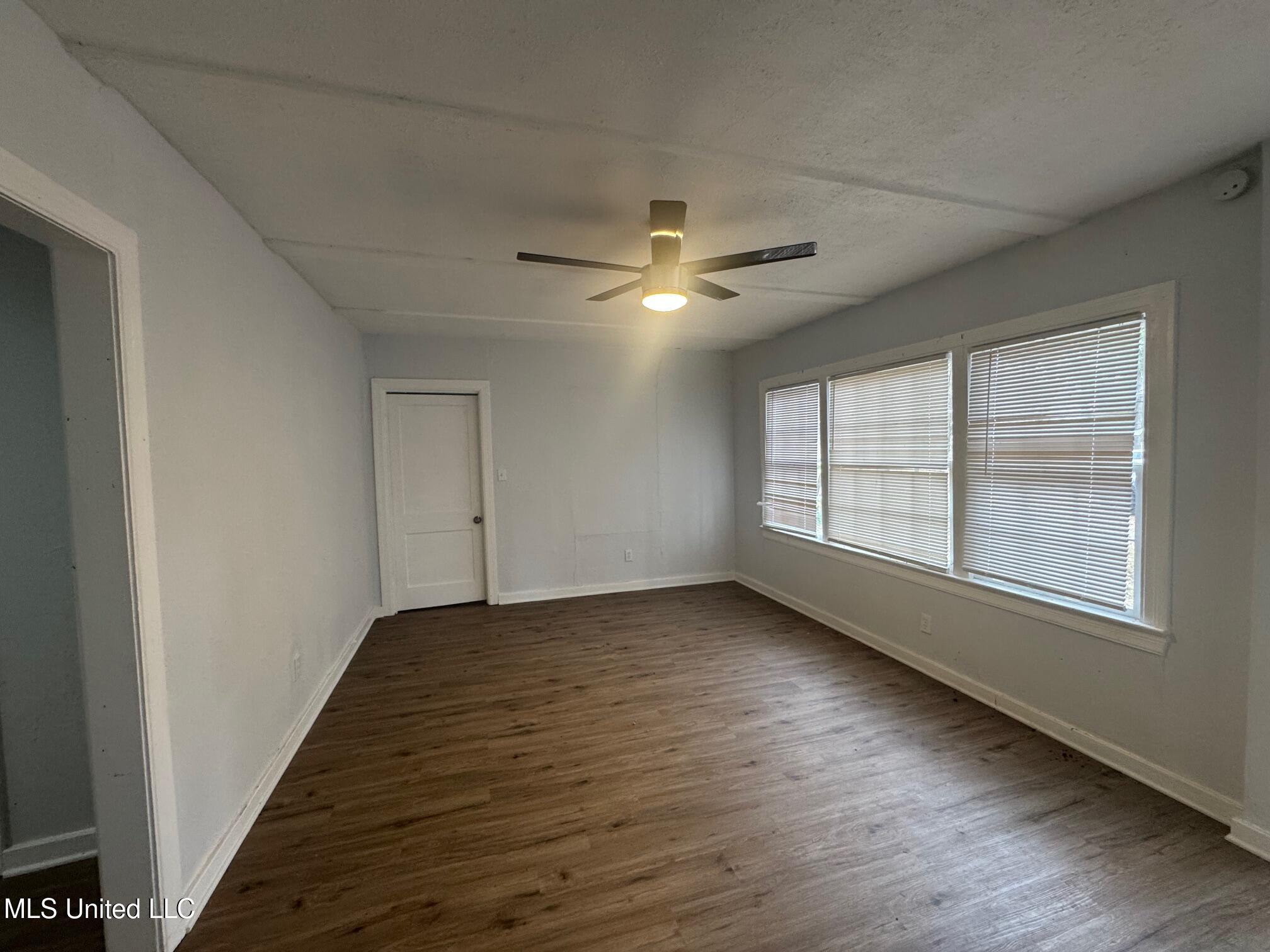 1857 Westover Street Property Photo 4
