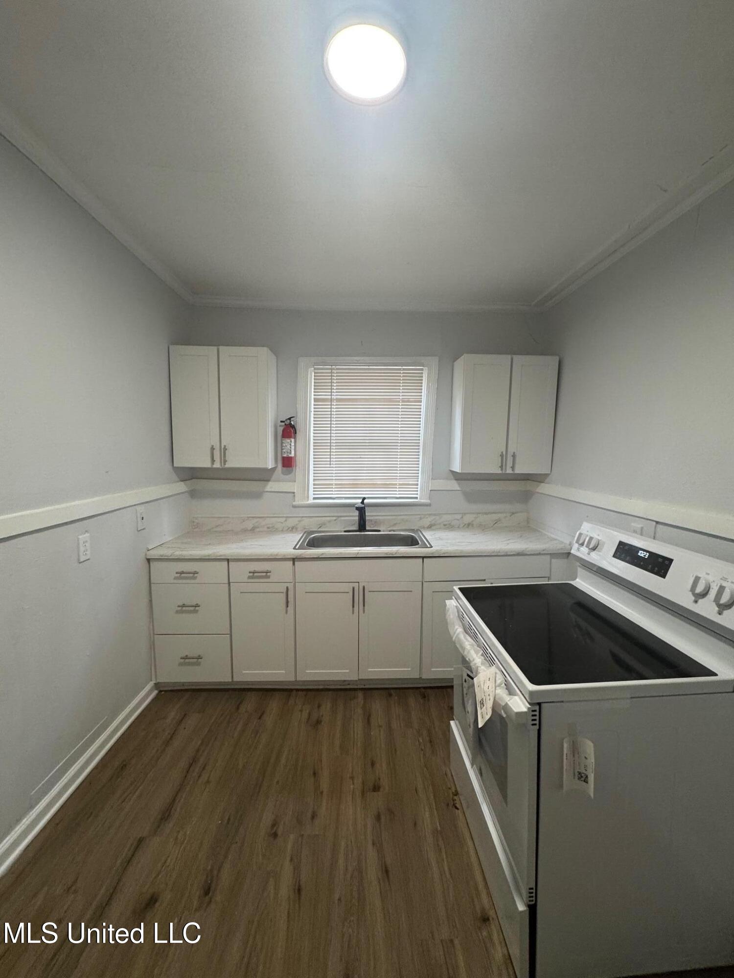 1857 Westover Street Property Photo 7