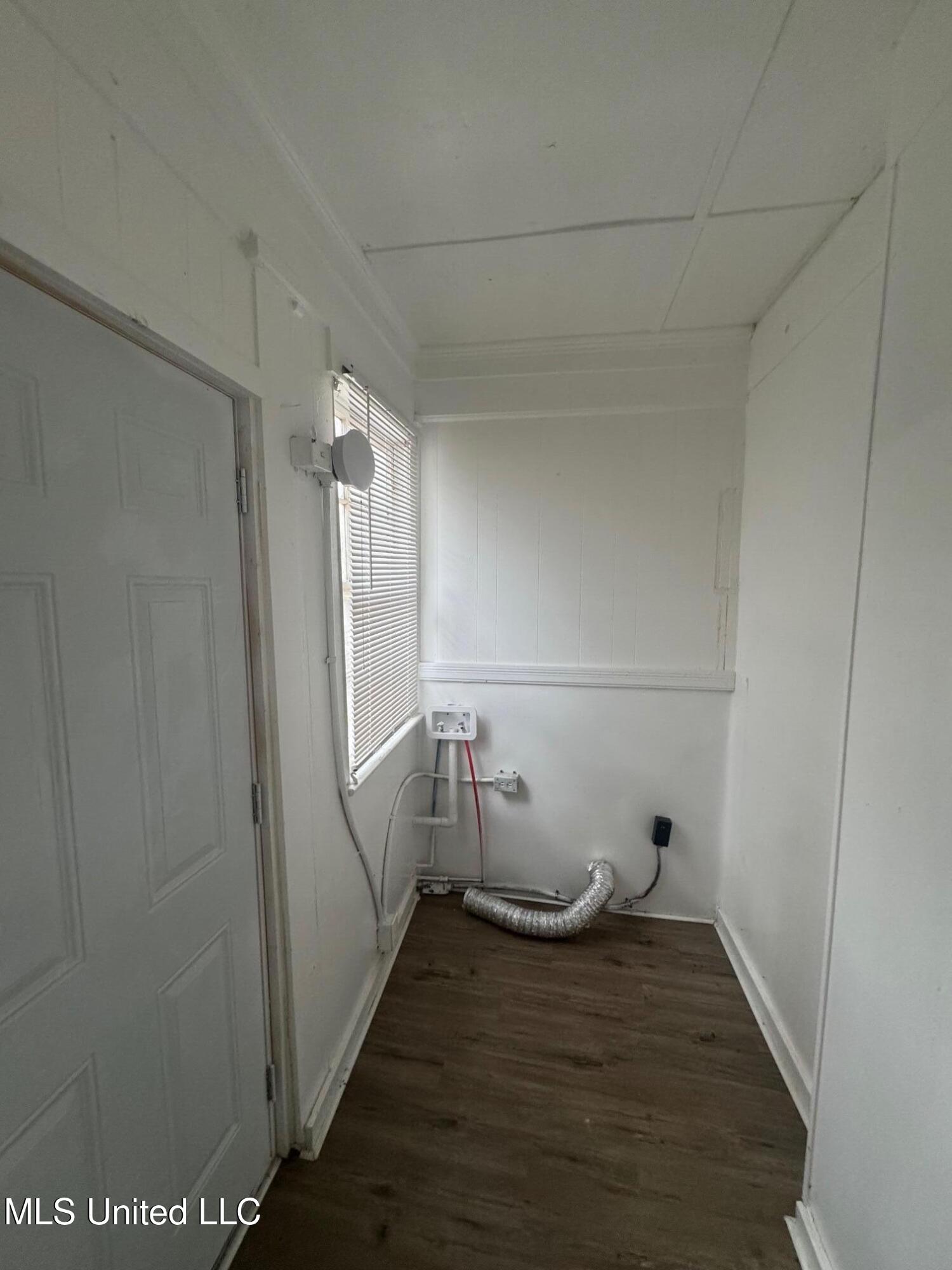 1857 Westover Street Property Photo 8