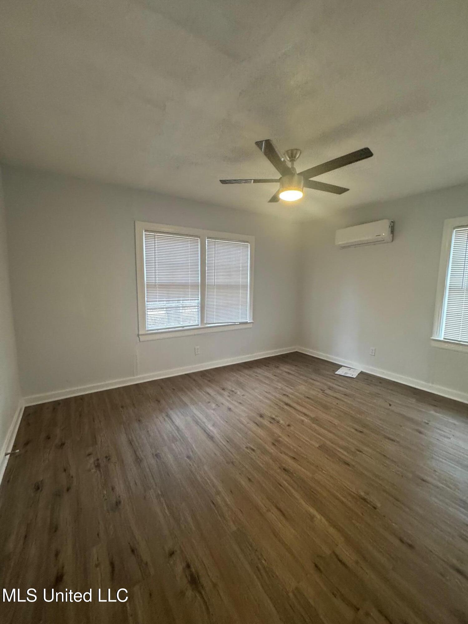 1857 Westover Street Property Photo 9