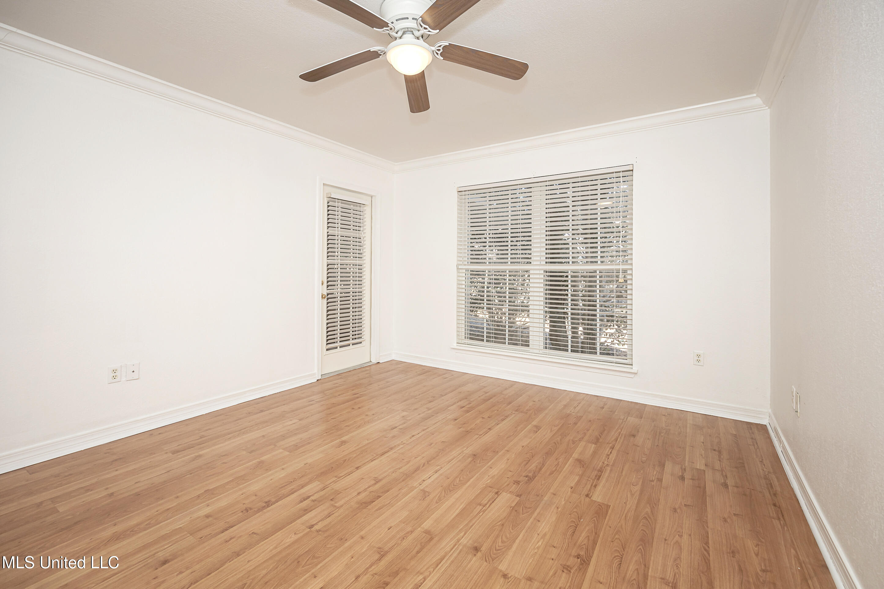 6816 Southwind Drive Property Photo 42