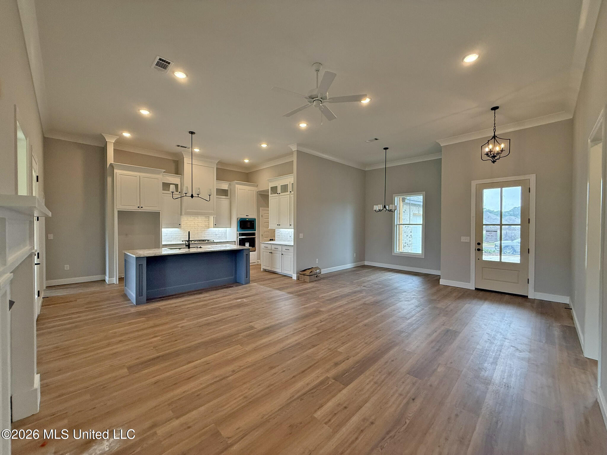 322 Tremont Drive Property Photo 3