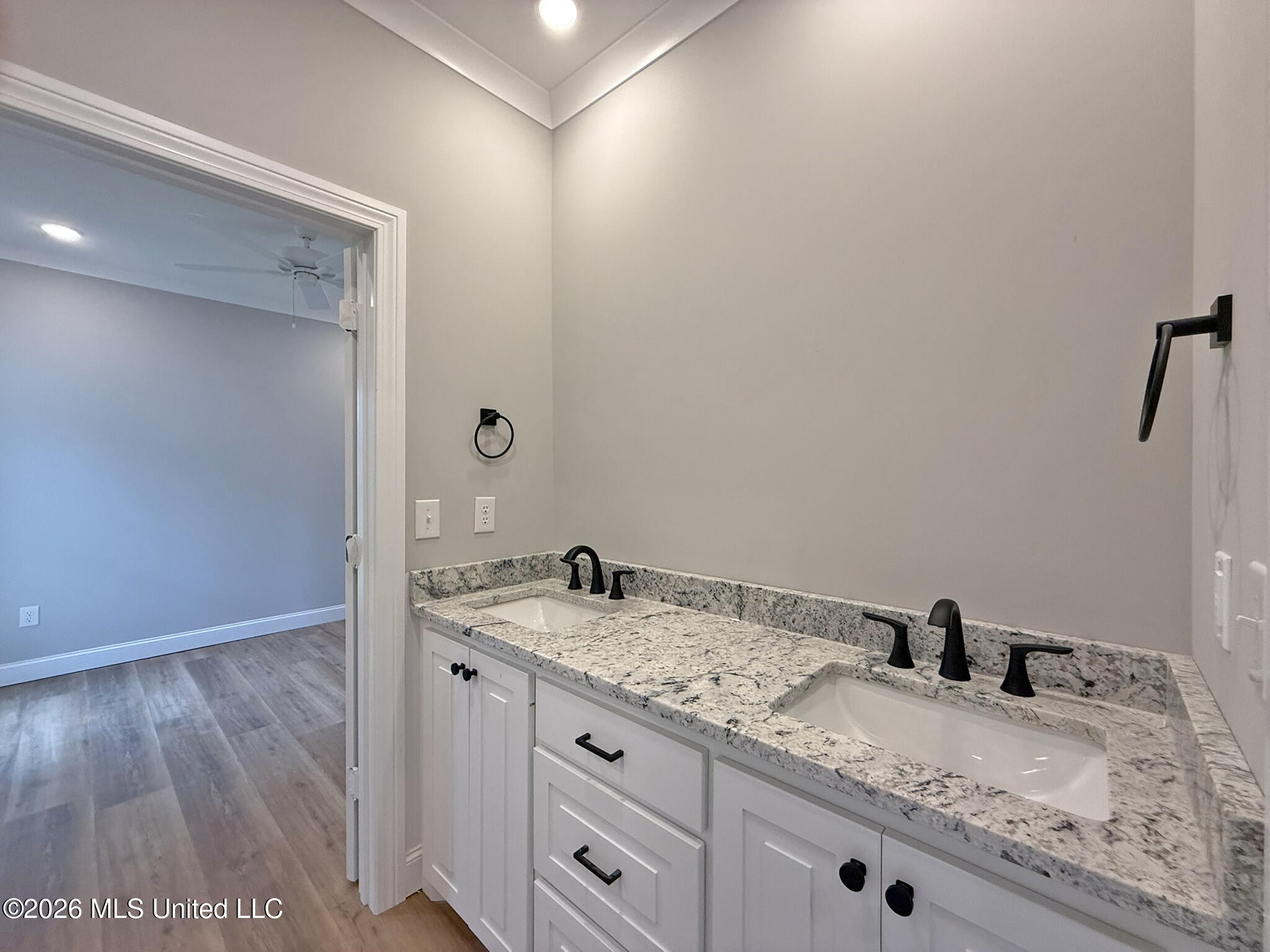 322 Tremont Drive Property Photo 17