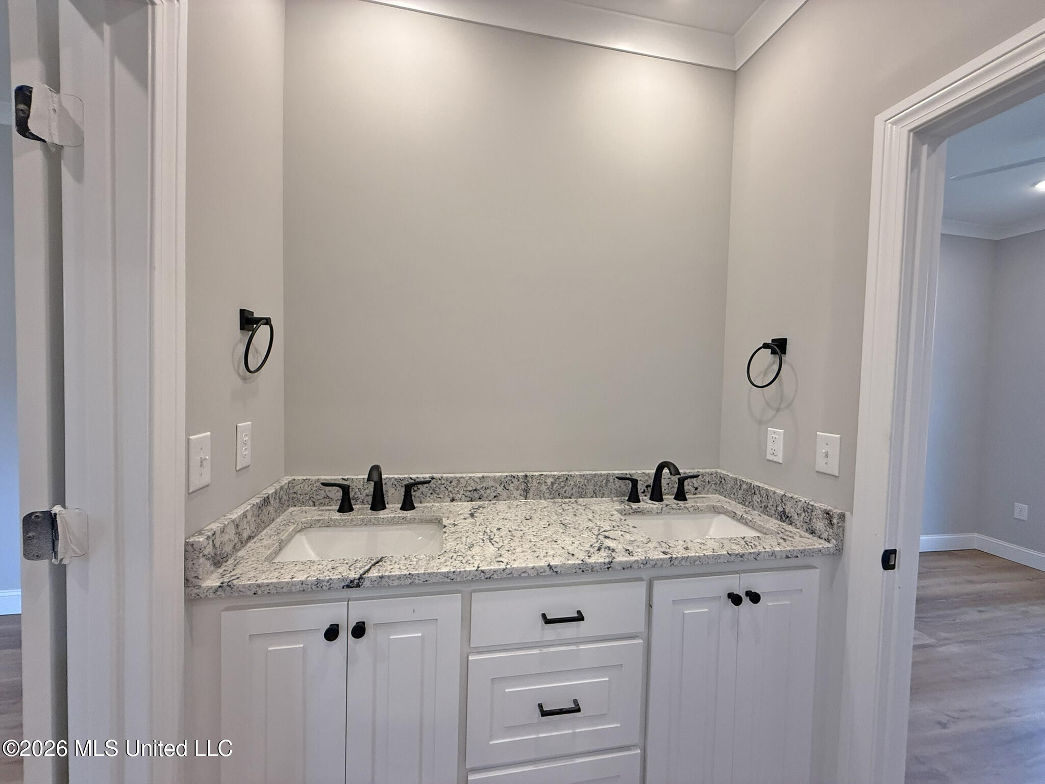 322 Tremont Drive Property Photo 18