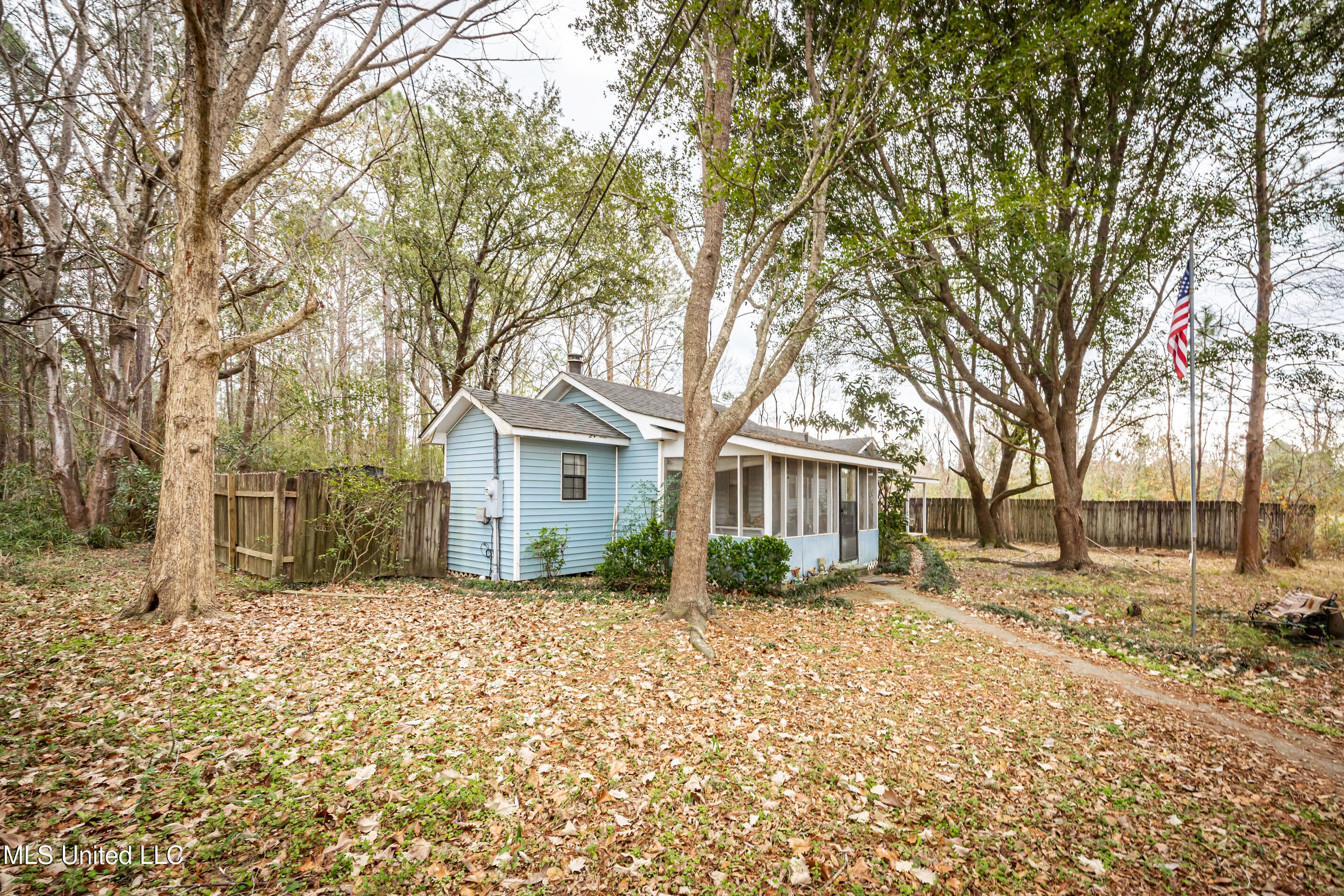 13162 Hudson Krohn Road Property Photo 3