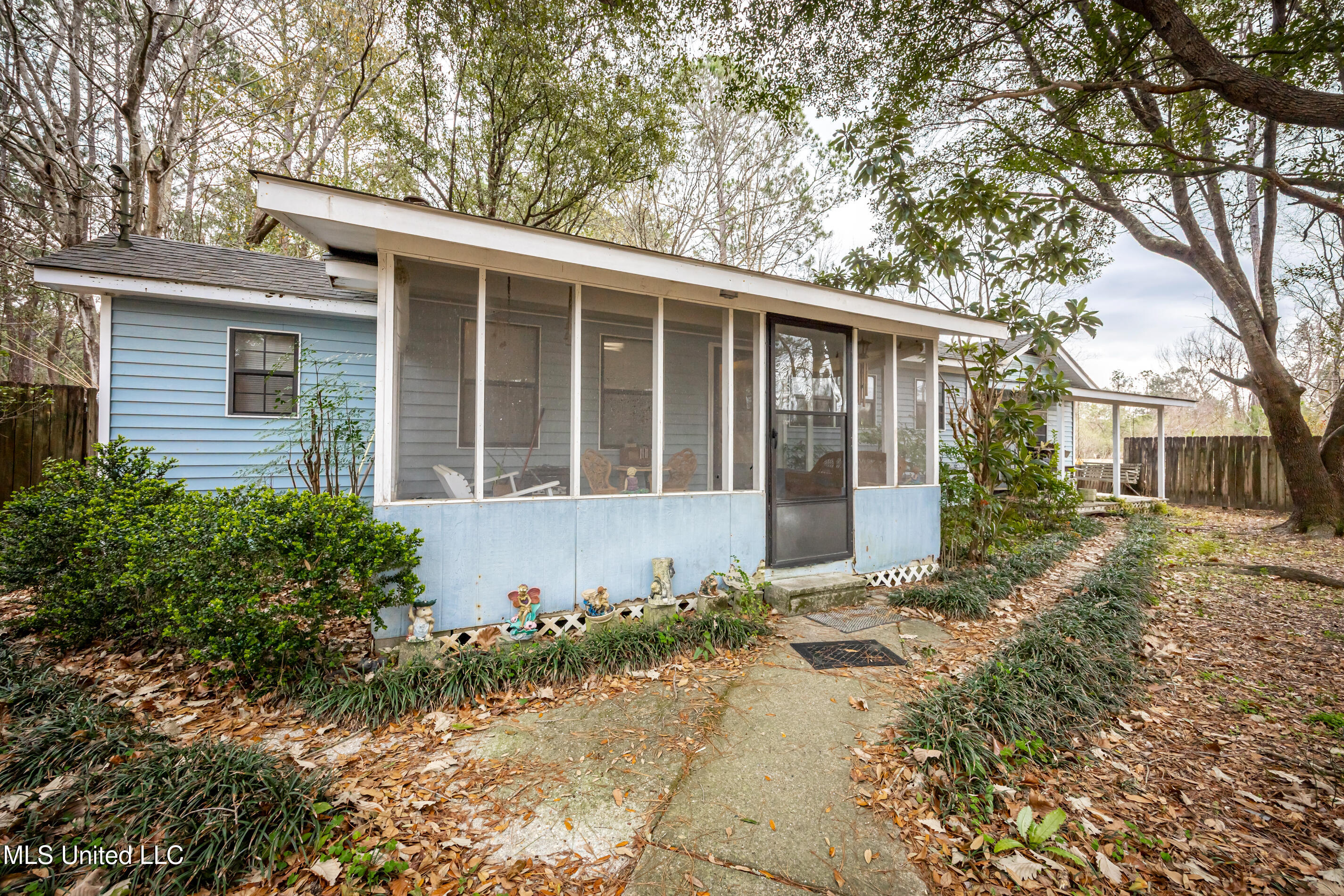 13162 Hudson Krohn Road Property Photo 4