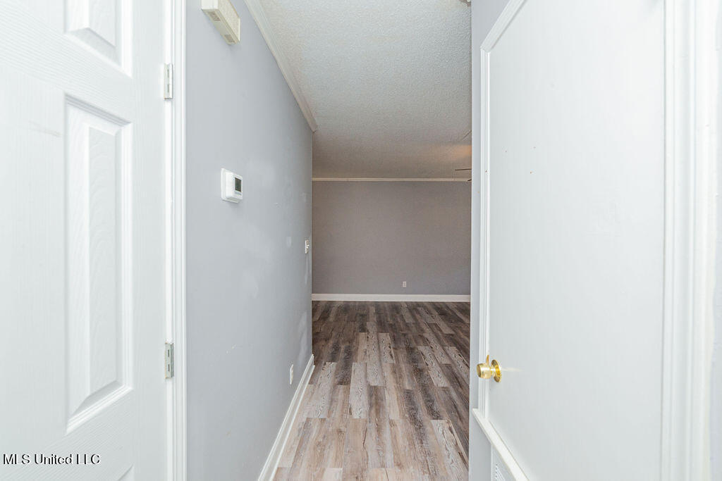 1000 Abbott Street Property Photo 3