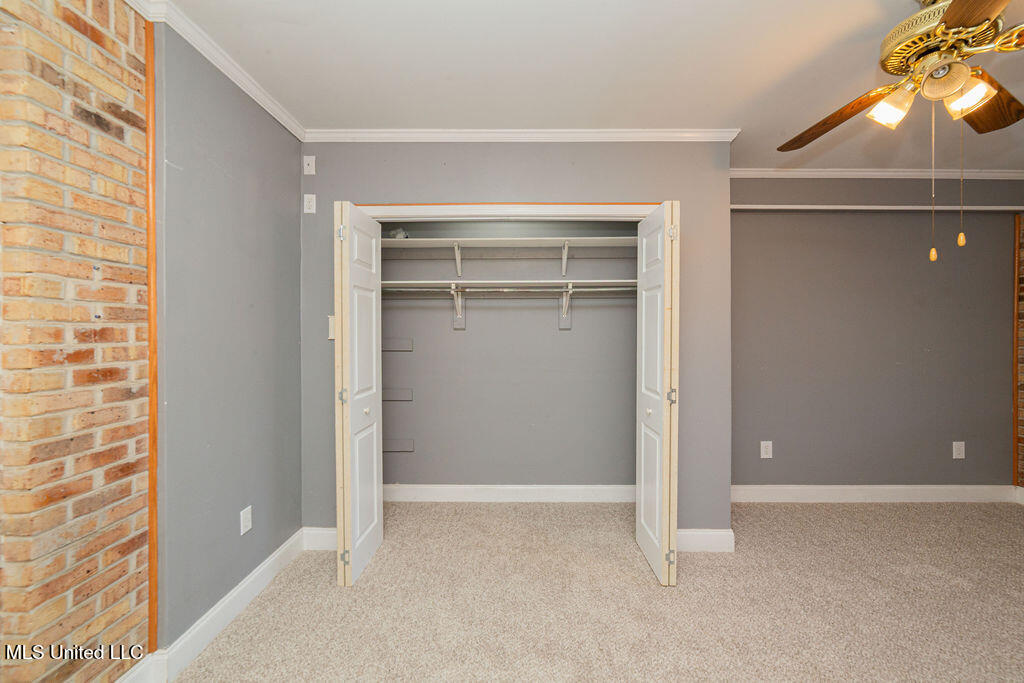 1000 Abbott Street Property Photo 24