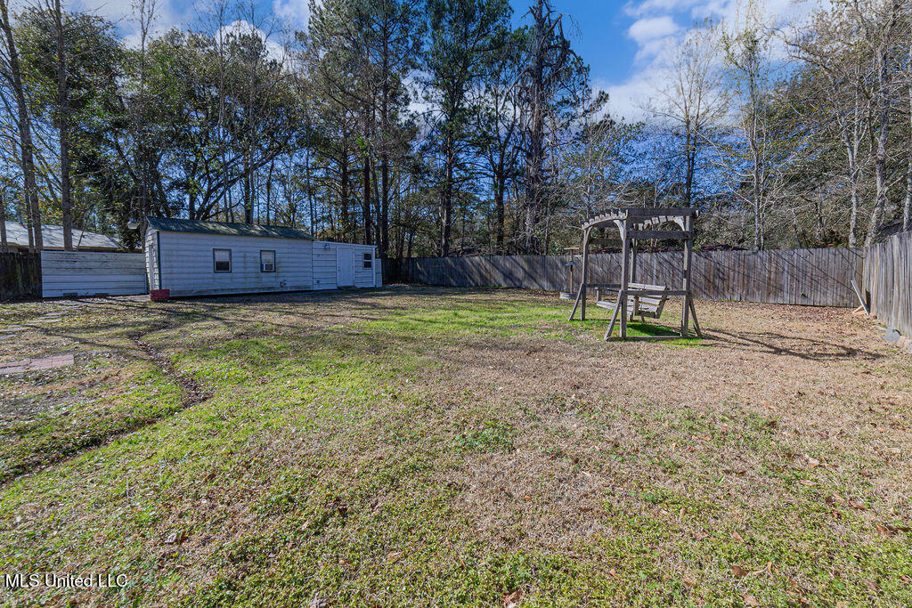 1000 Abbott Street Property Photo 33