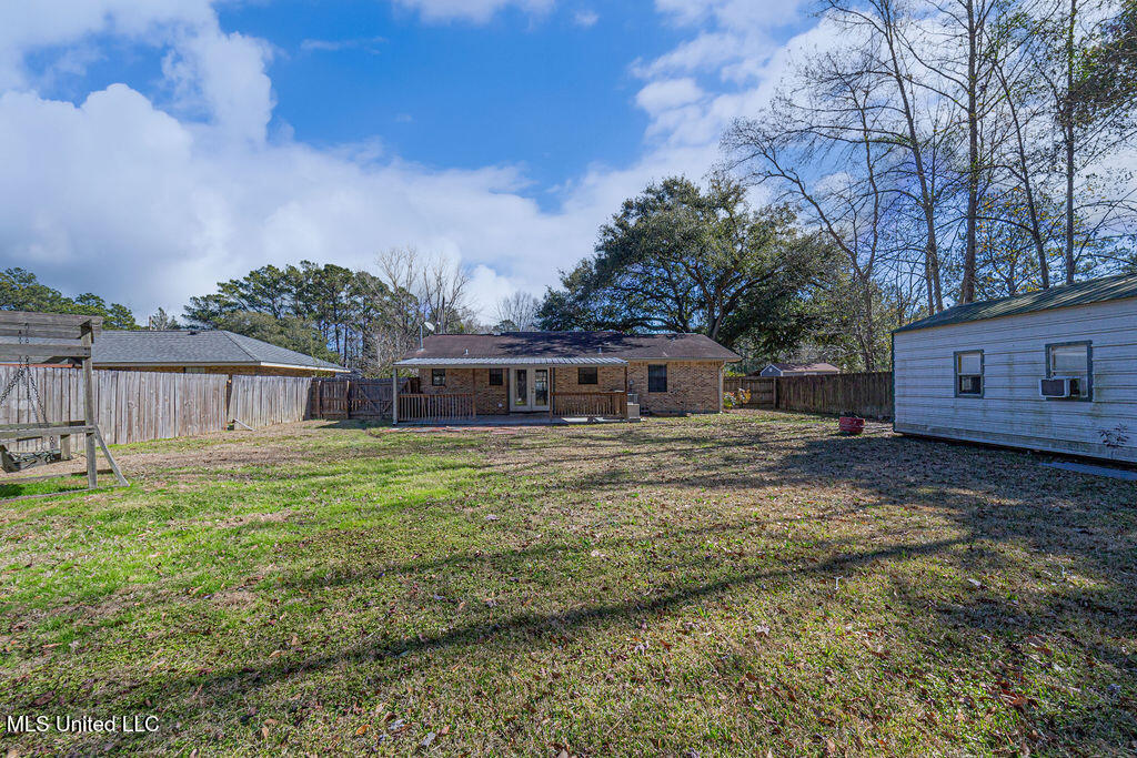 1000 Abbott Street Property Photo 35