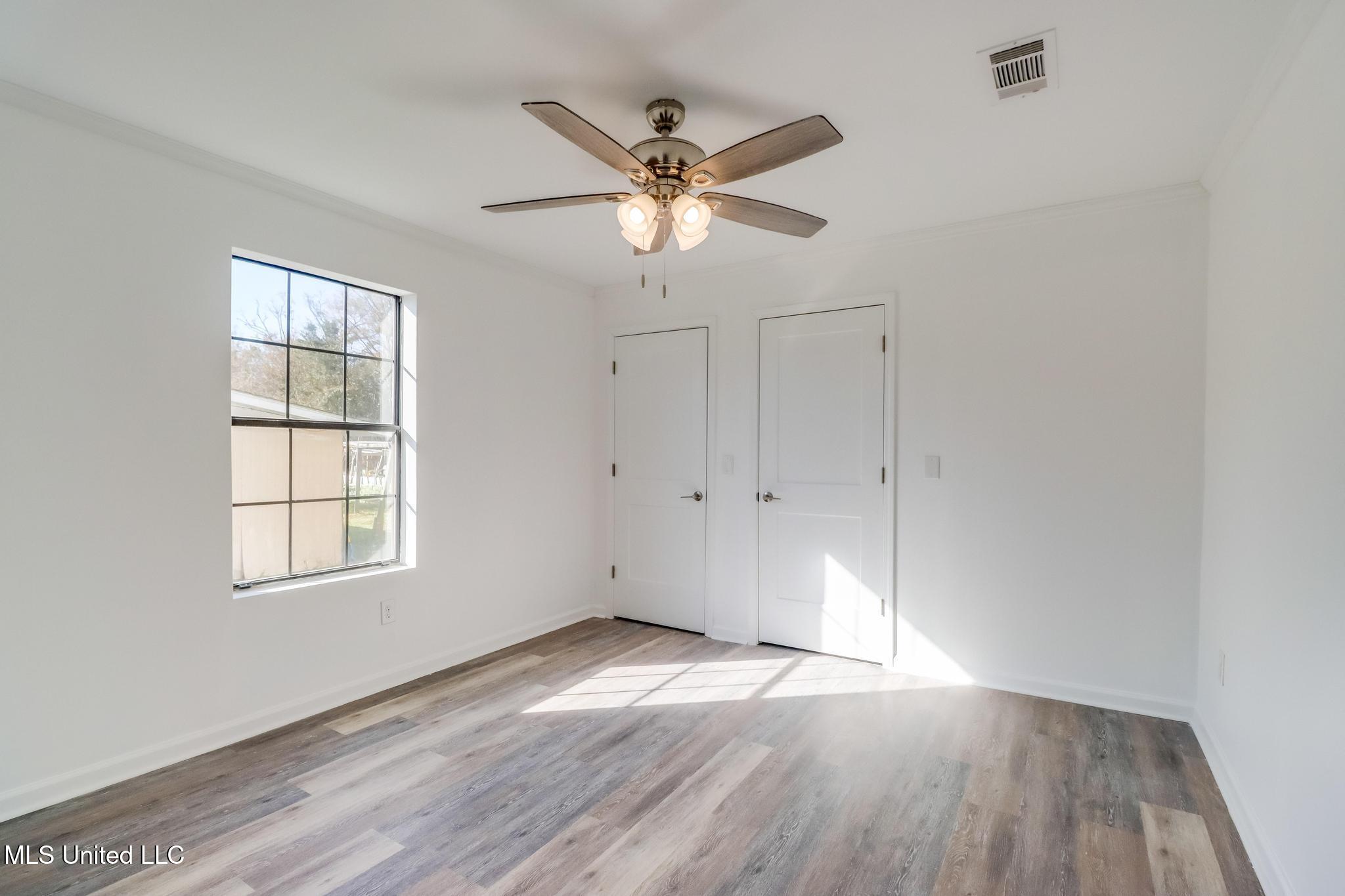 200 La Rosa Road Property Photo 18