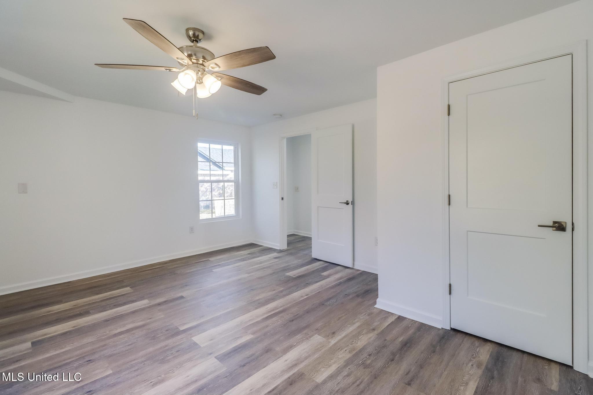 200 La Rosa Road Property Photo 21