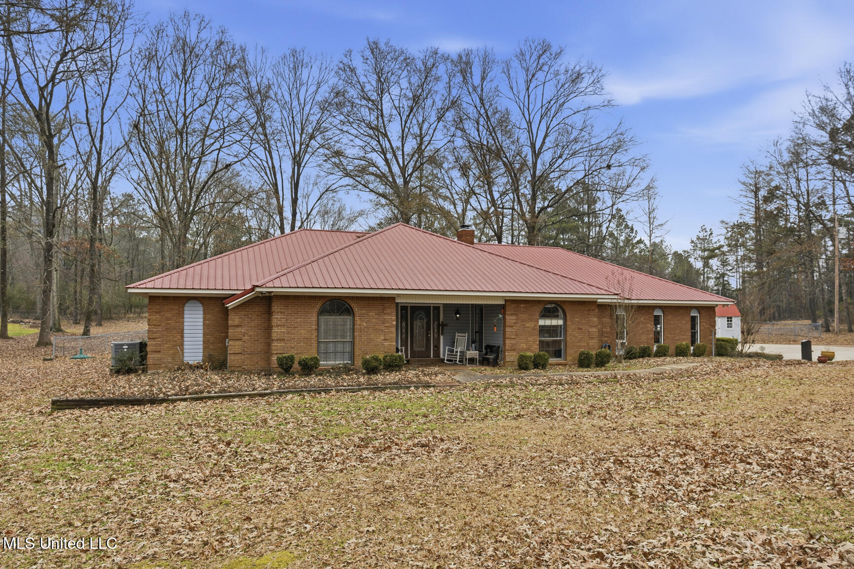 420 Shadow Lake Cove Property Photo 1