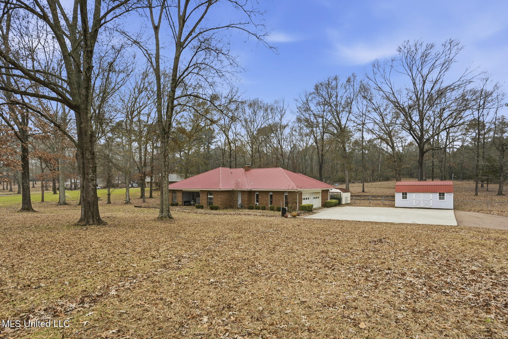 420 Shadow Lake Cove Property Photo 7