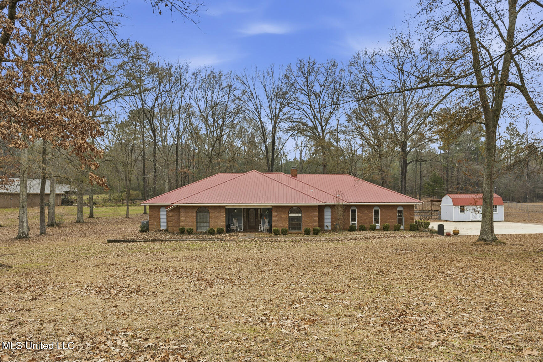 420 Shadow Lake Cove Property Photo 8