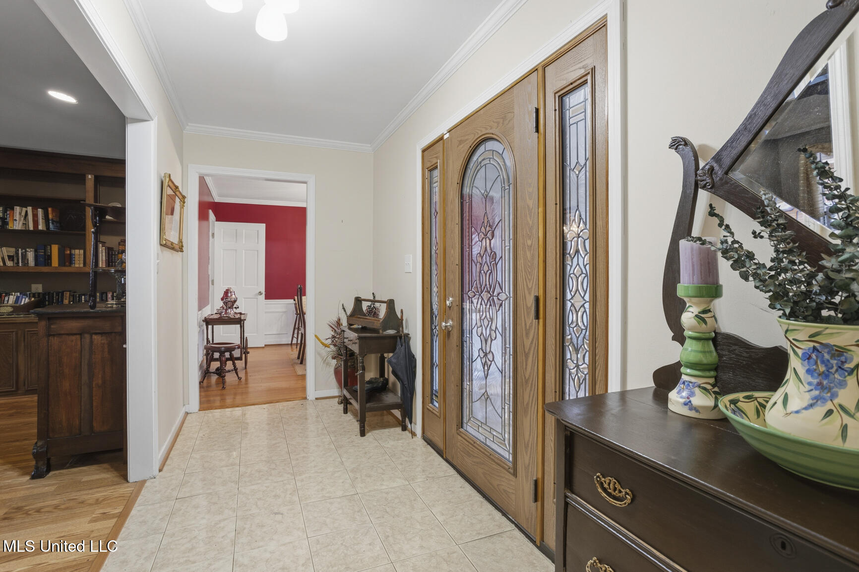 420 Shadow Lake Cove Property Photo 15