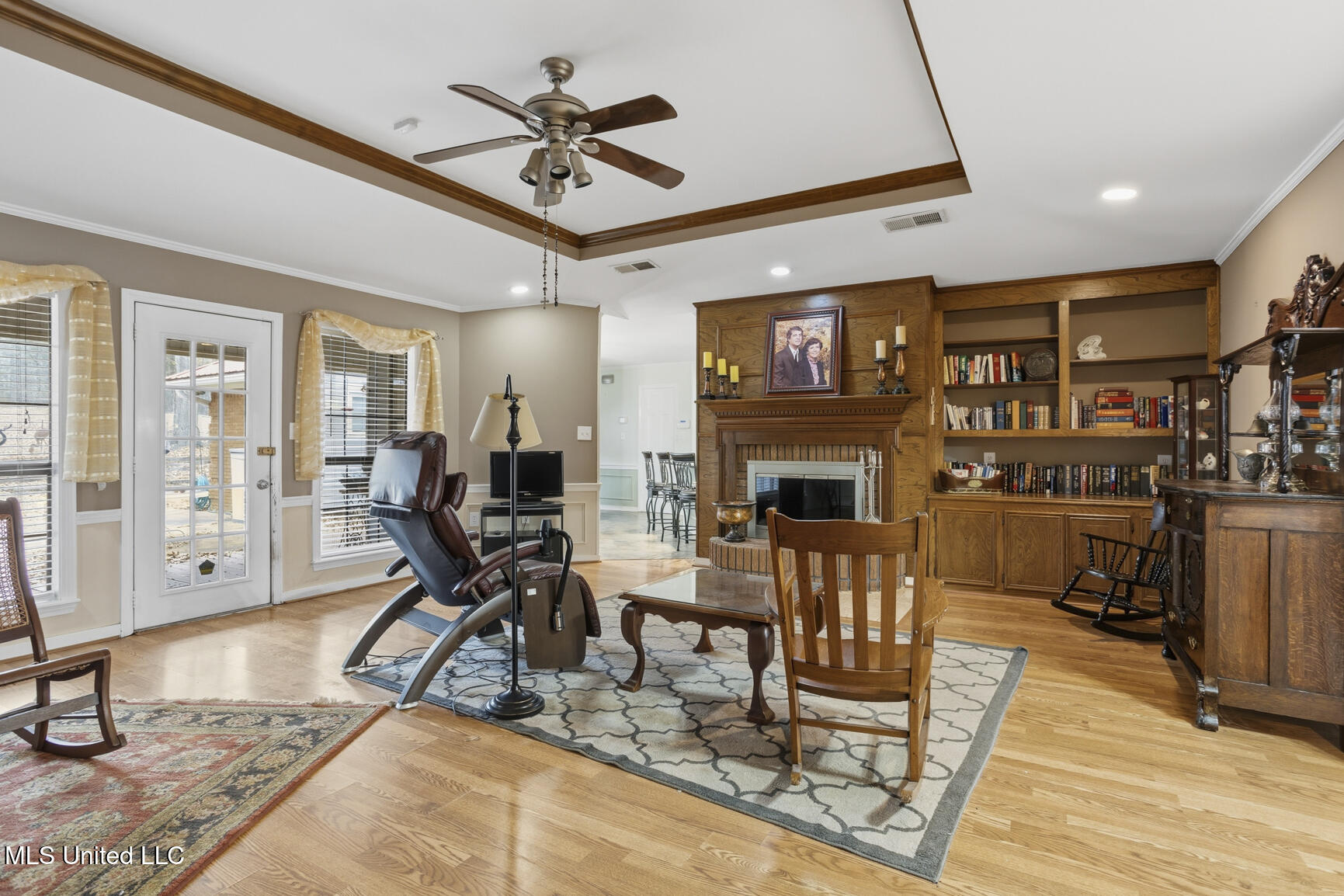 420 Shadow Lake Cove Property Photo 18