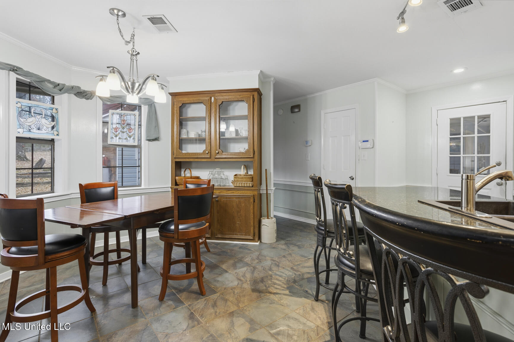 420 Shadow Lake Cove Property Photo 20