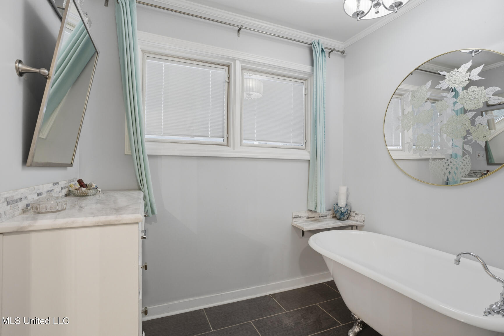 420 Shadow Lake Cove Property Photo 28
