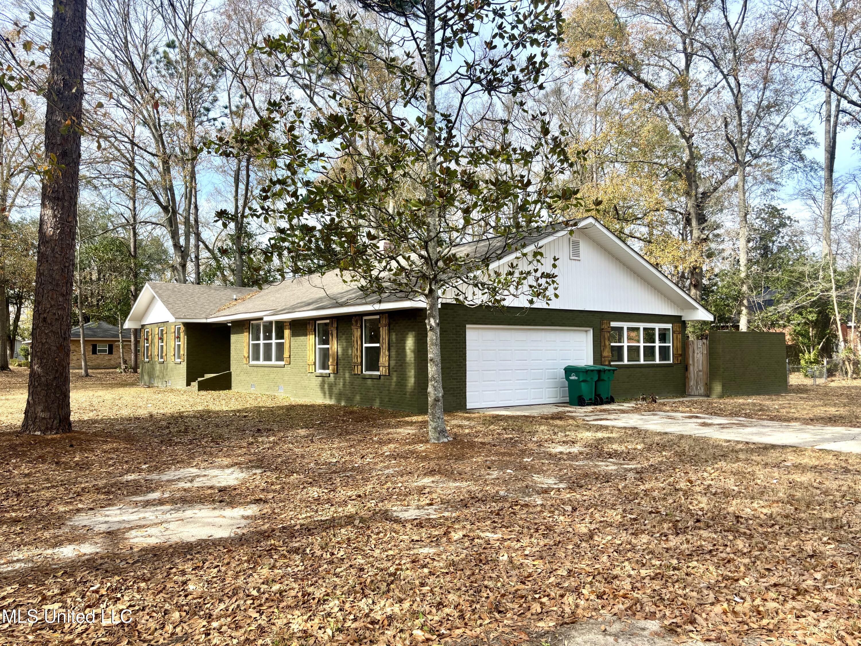 1500 Goodyear Boulevard Property Photo 4