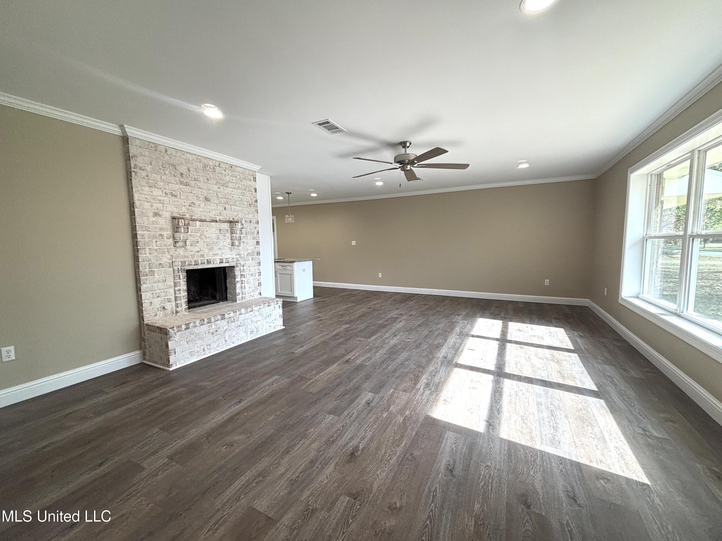 1500 Goodyear Boulevard Property Photo 6
