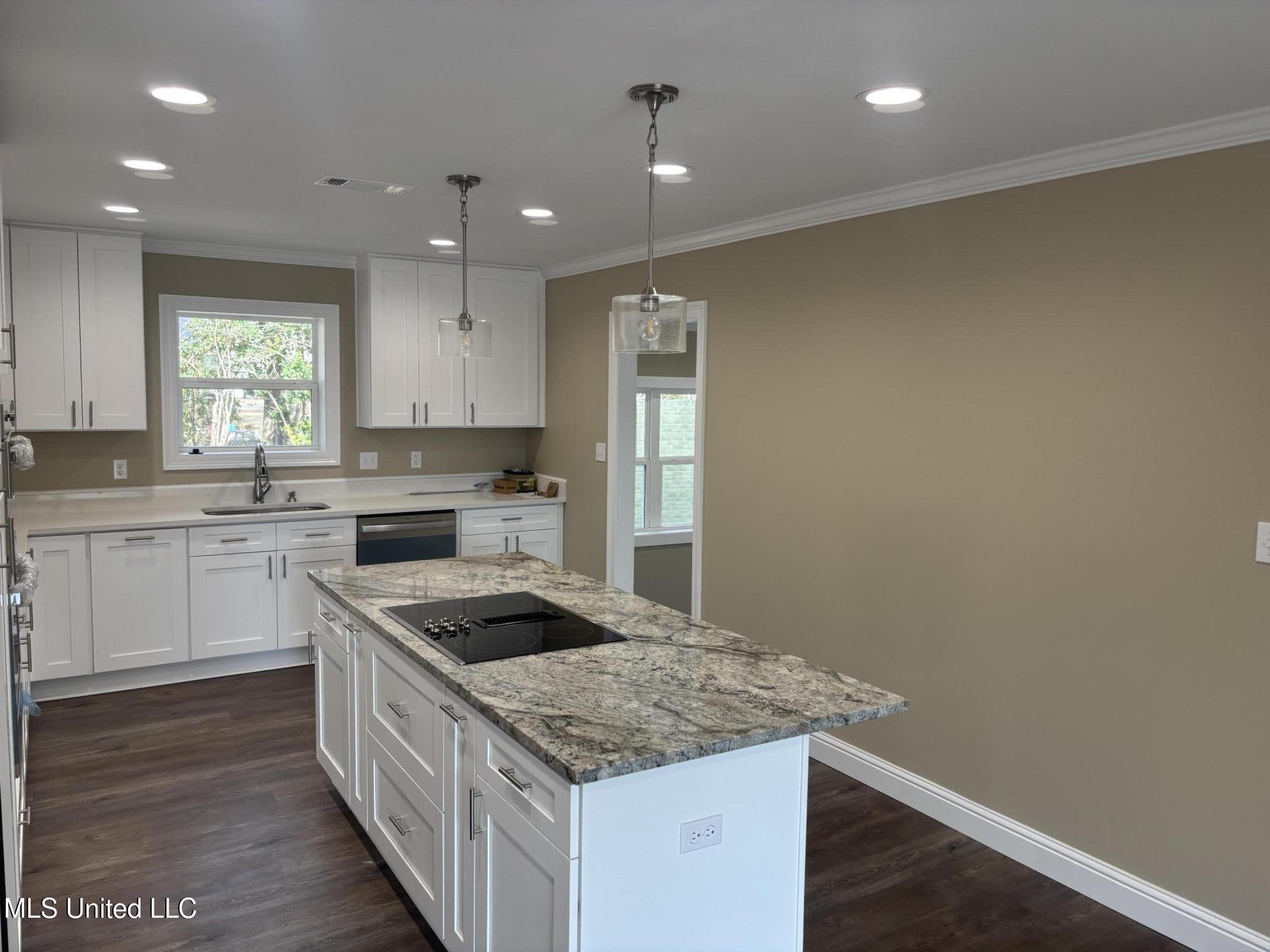1500 Goodyear Boulevard Property Photo 7