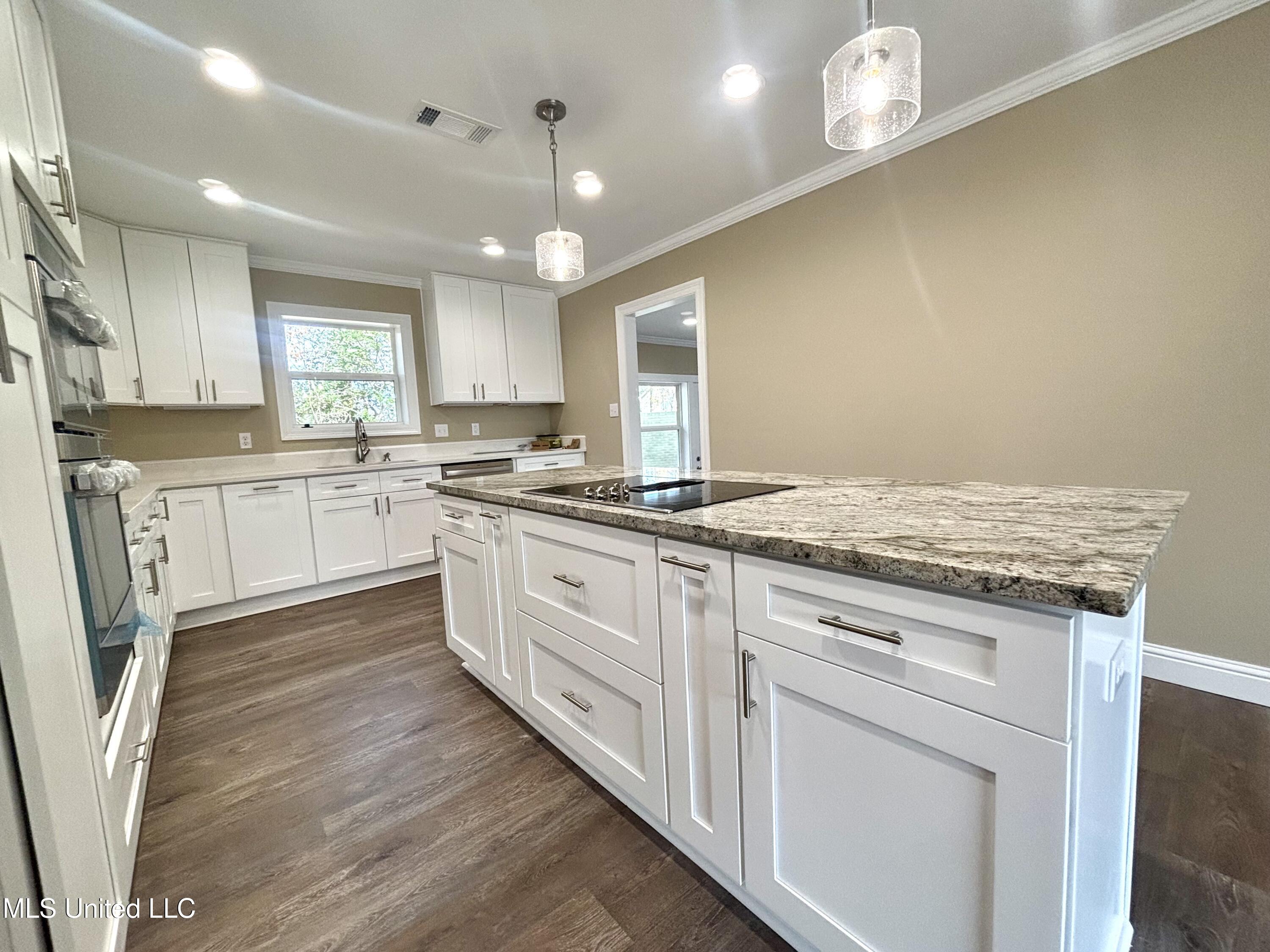 1500 Goodyear Boulevard Property Photo 9