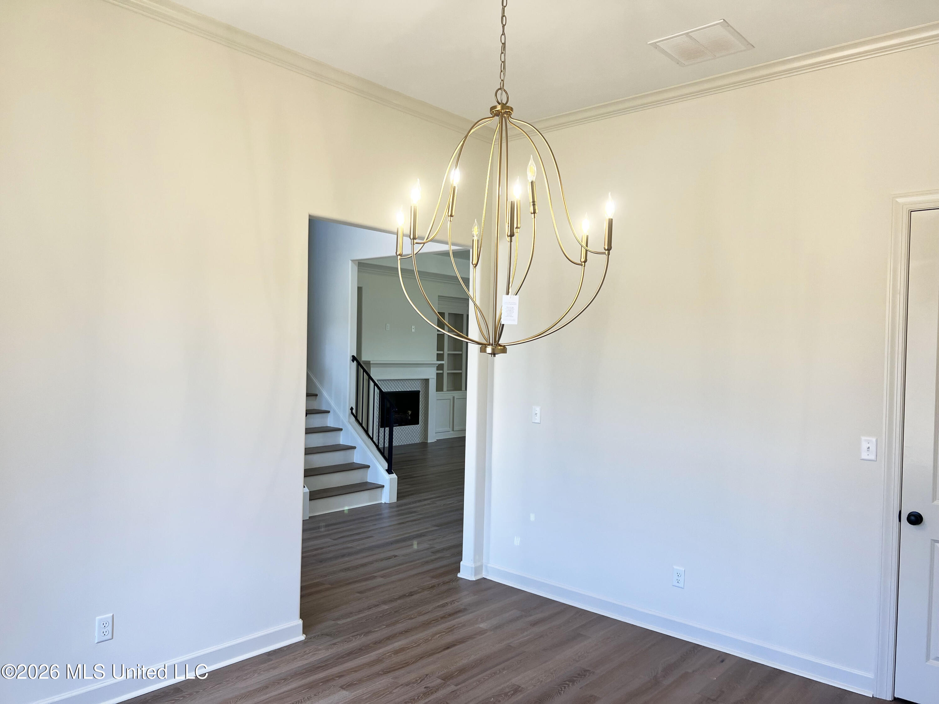 8054 Old Addison Drive Property Photo 8
