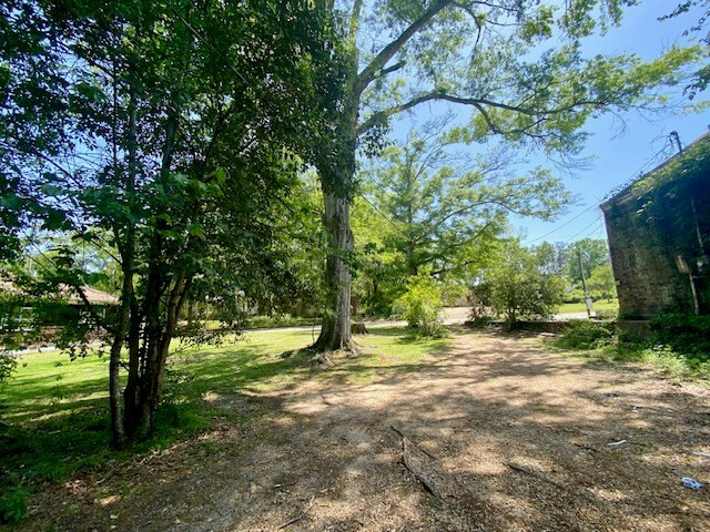 136 1/2 New York Avenue Property Photo 3