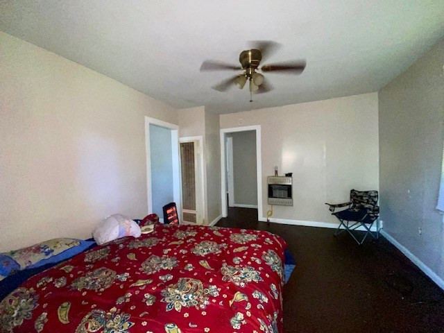 136 1/2 New York Avenue Property Photo 4