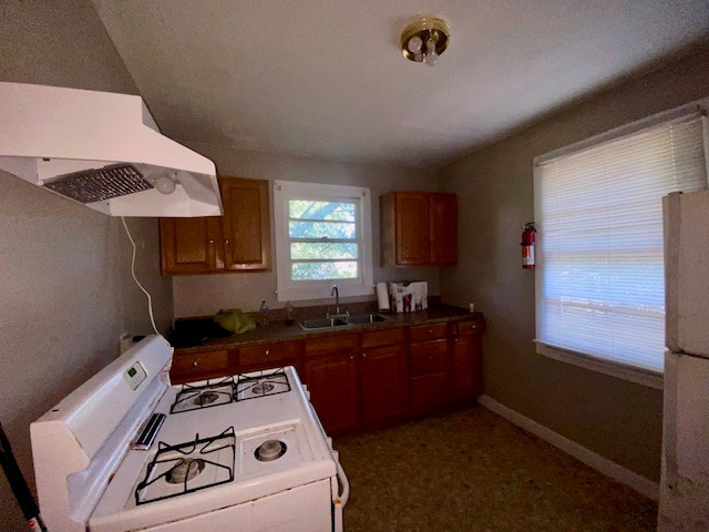 136 1/2 New York Avenue Property Photo 6