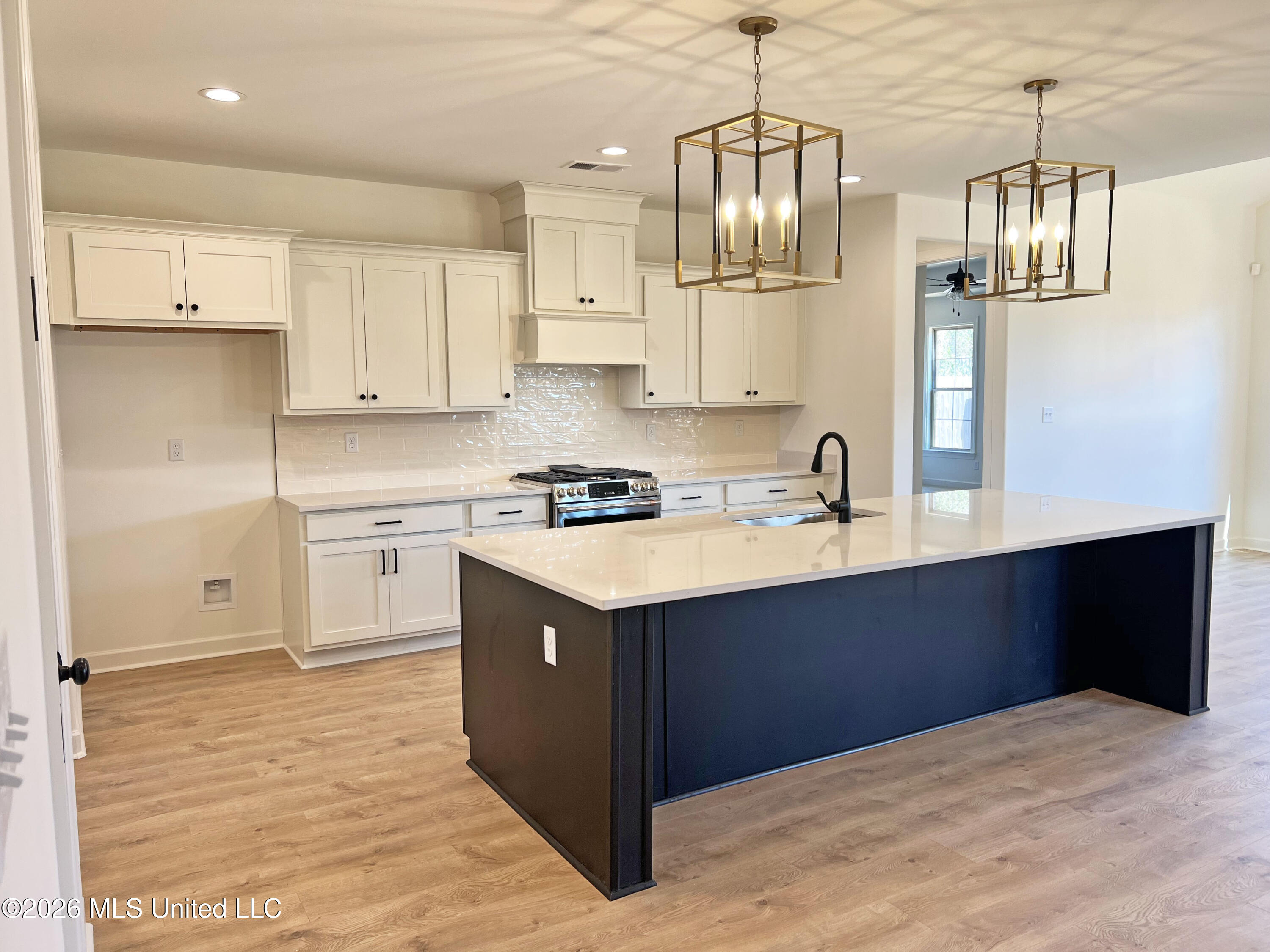 8066 Old Addison Drive Property Photo 10