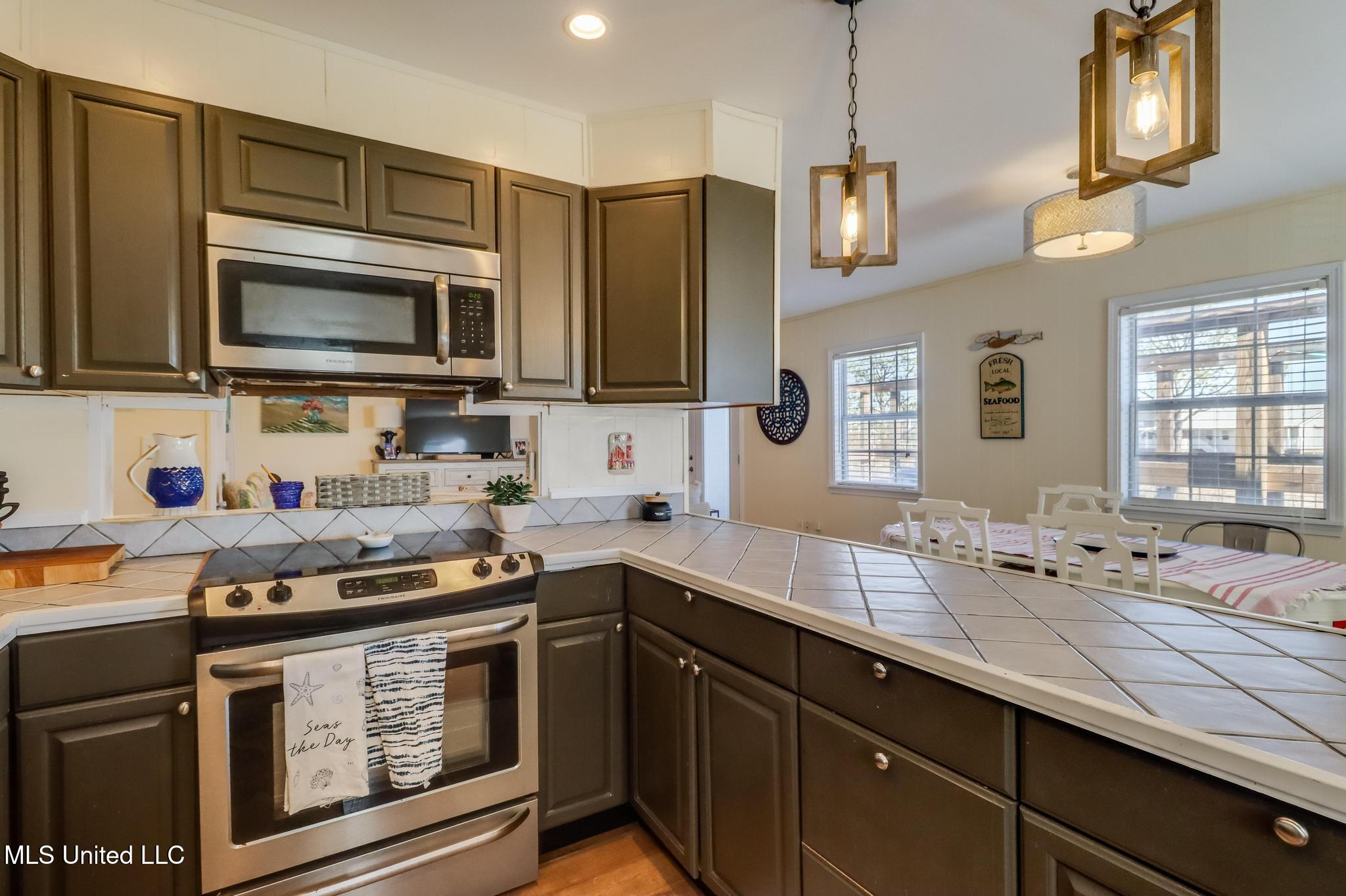 814 Camellia Drive Property Photo 11