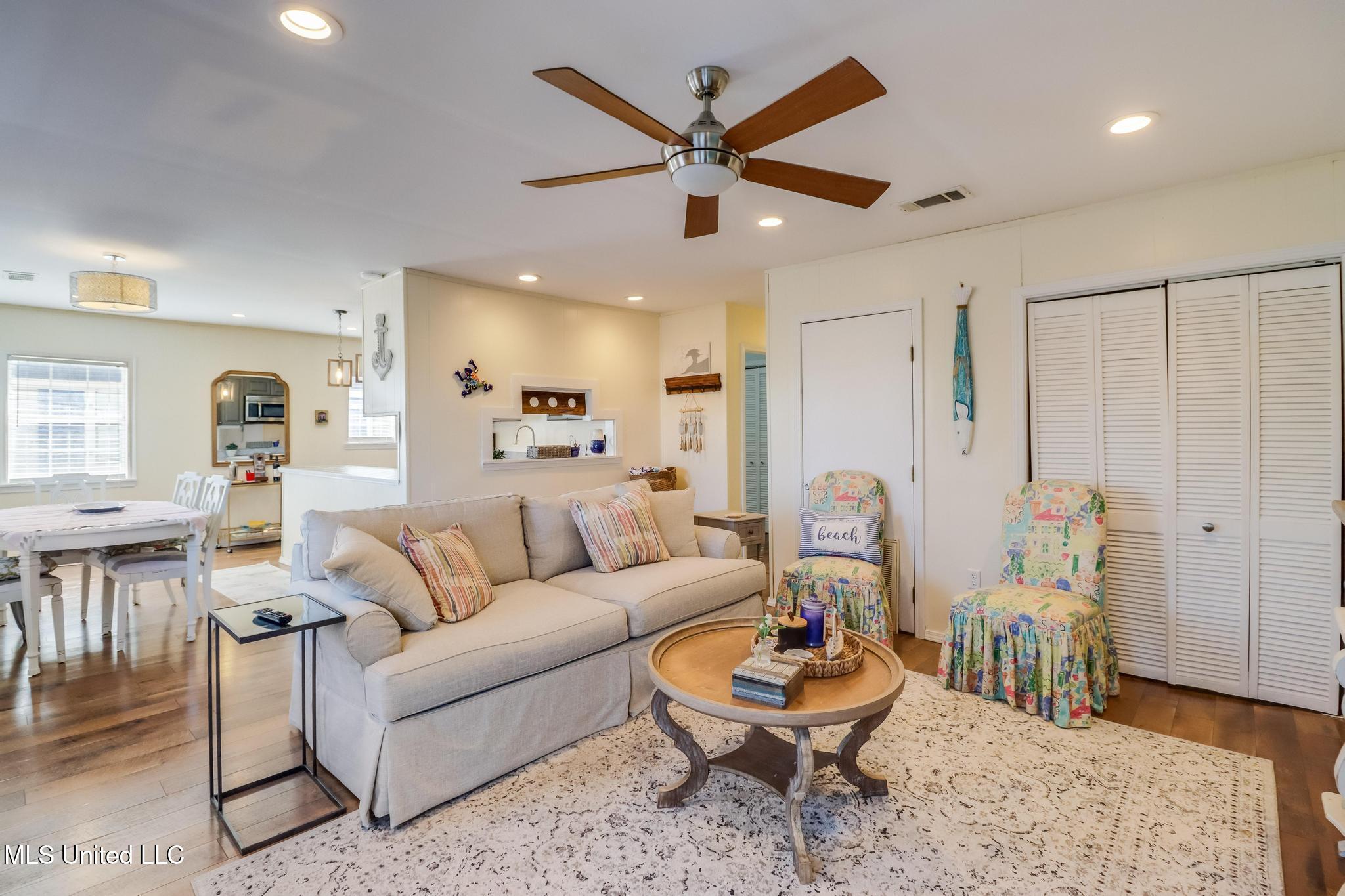 814 Camellia Drive Property Photo 13
