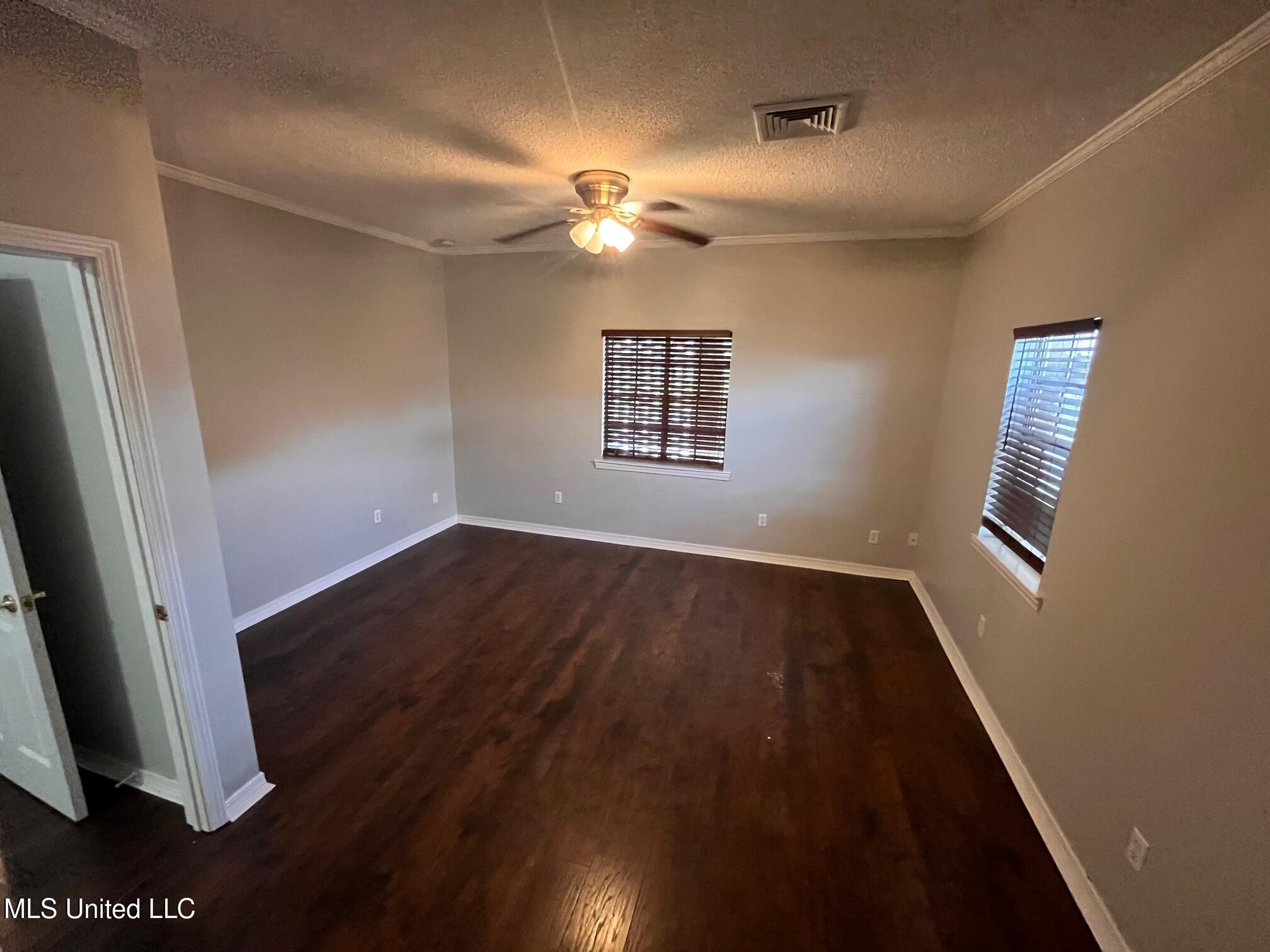172 Claiborne Street Property Photo 15