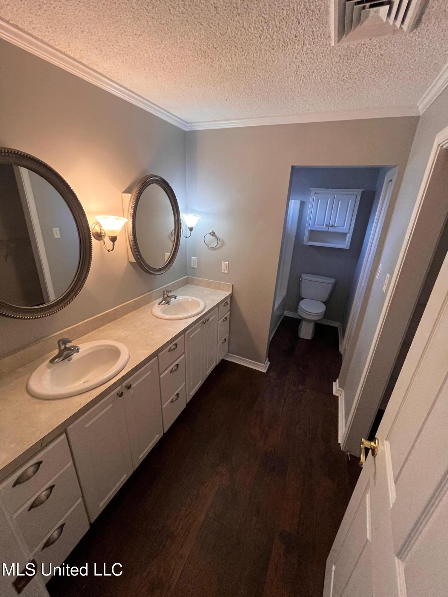172 Claiborne Street Property Photo 17