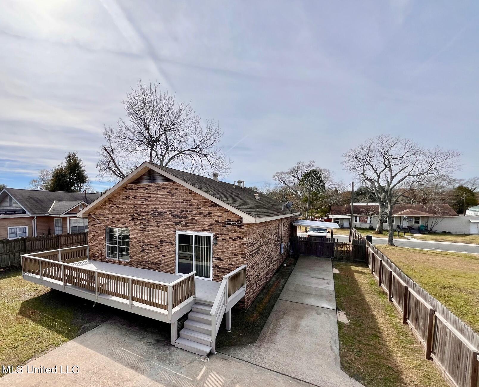 172 Claiborne Street Property Photo 20