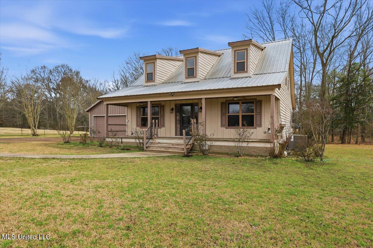 106 Rebel Grove Drive Property Photo 4