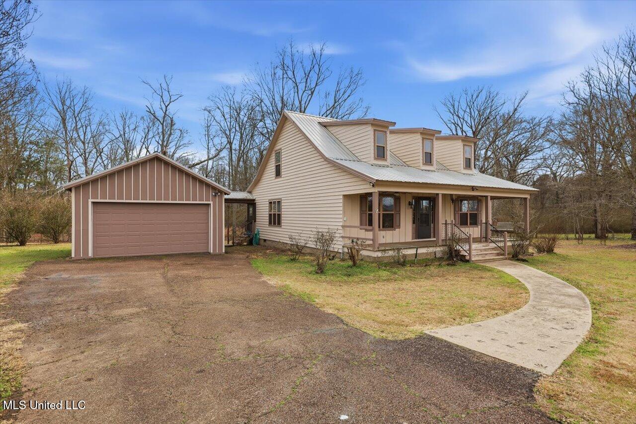 106 Rebel Grove Drive Property Photo 5