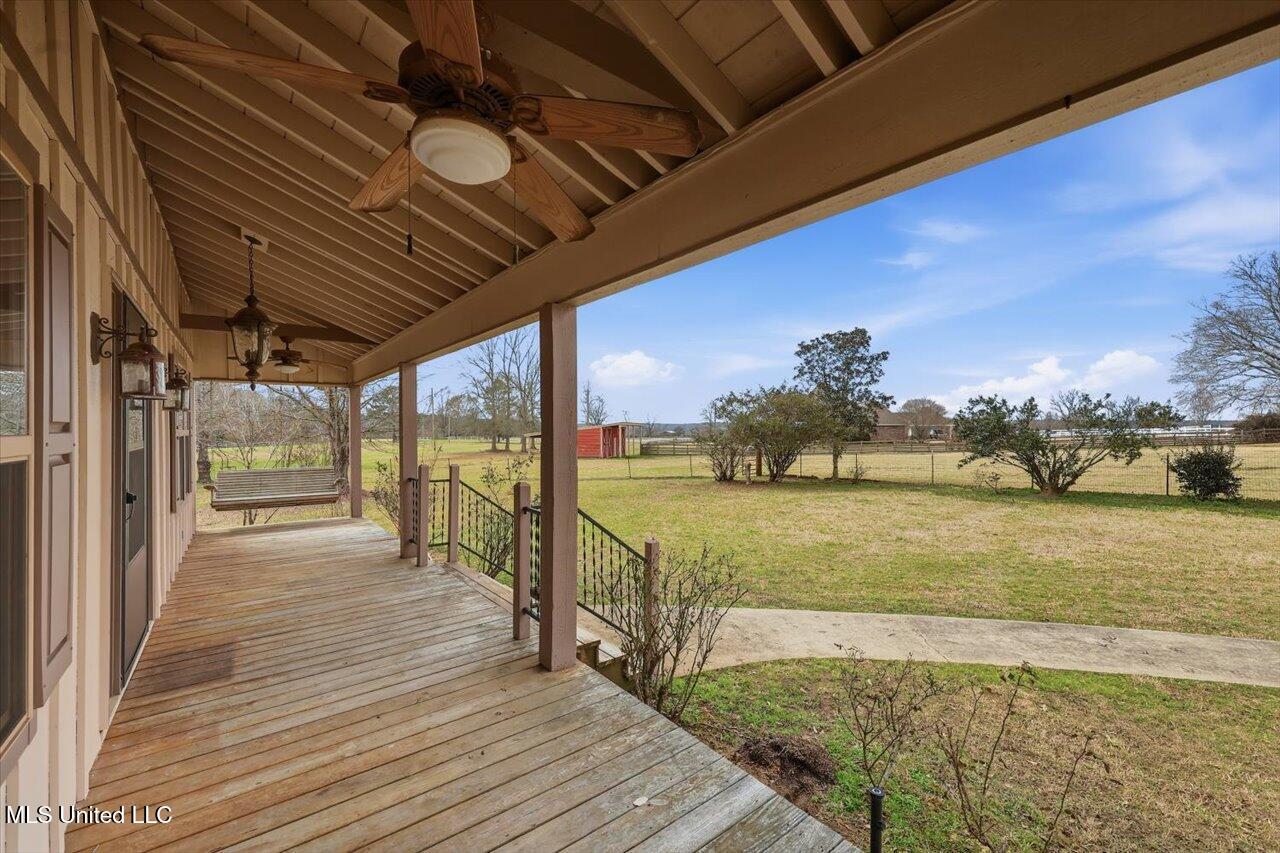 106 Rebel Grove Drive Property Photo 6