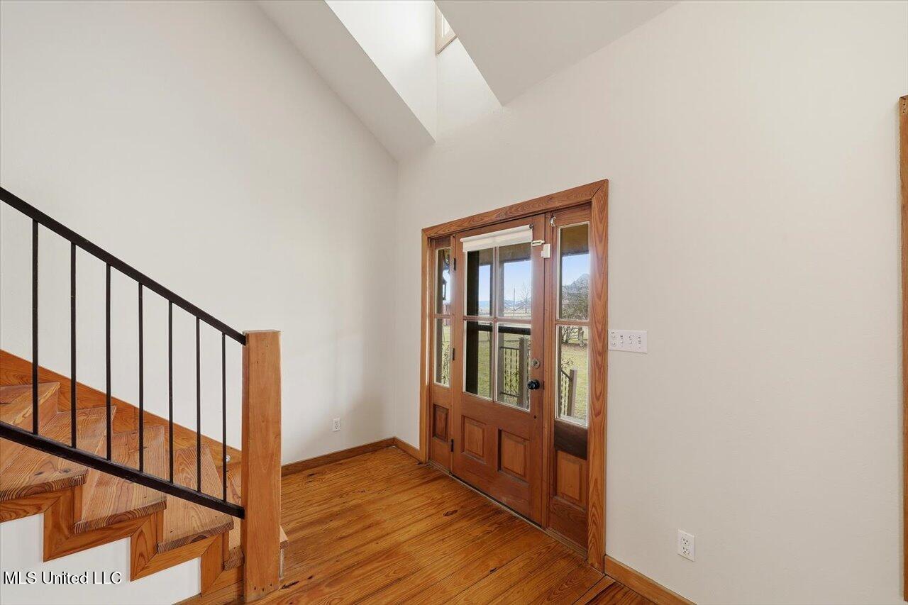 106 Rebel Grove Drive Property Photo 8