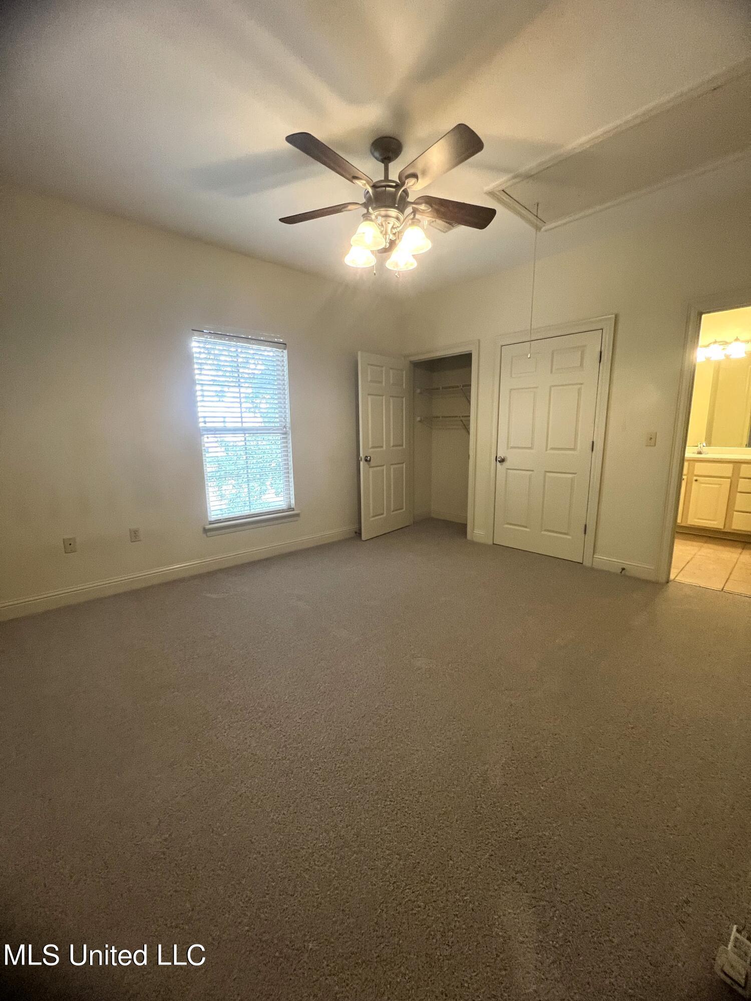918 Jefferson Drive Property Photo 12
