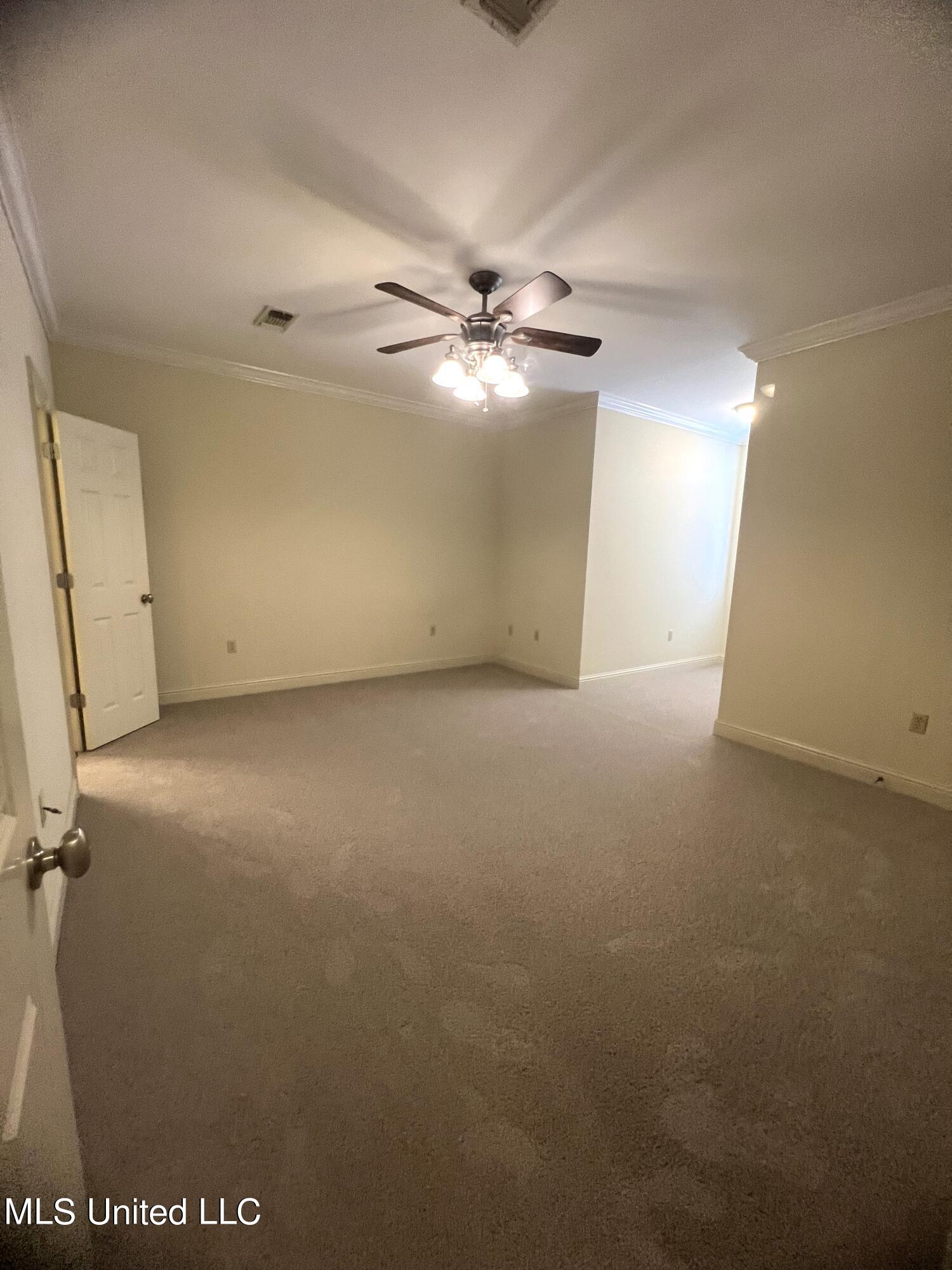 918 Jefferson Drive Property Photo 14