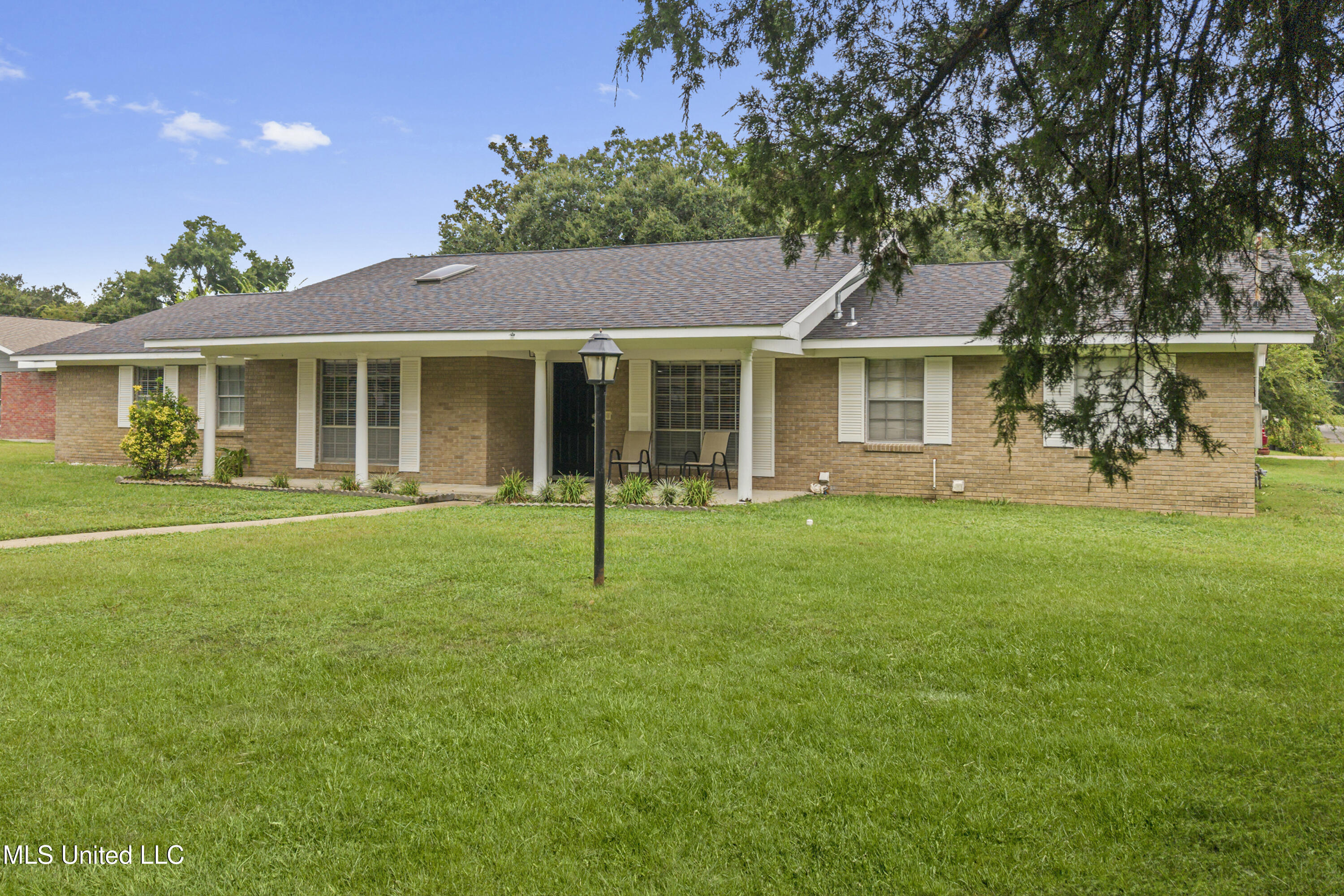 10 Wenmar Avenue Property Photo 1