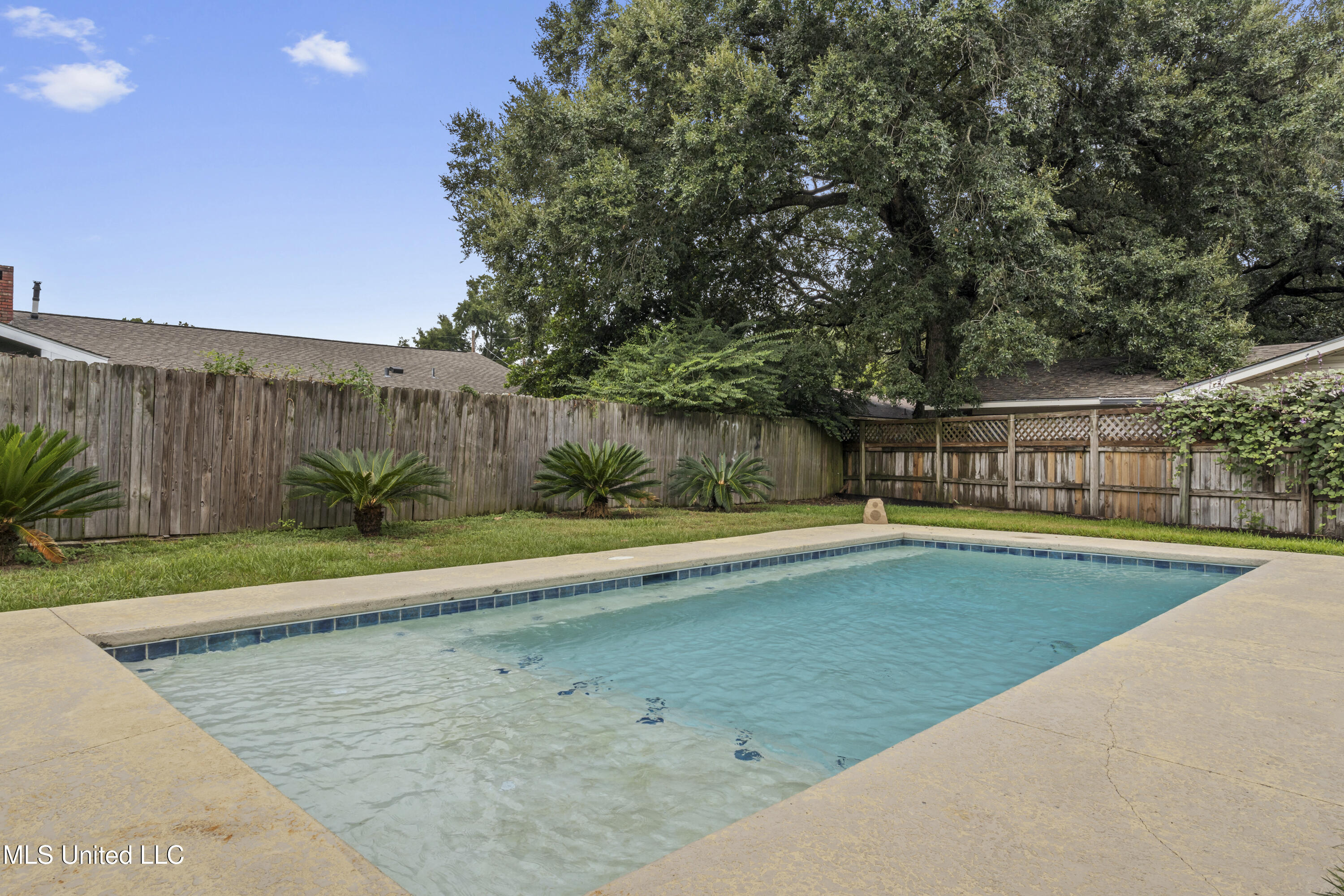 10 Wenmar Avenue Property Photo 2