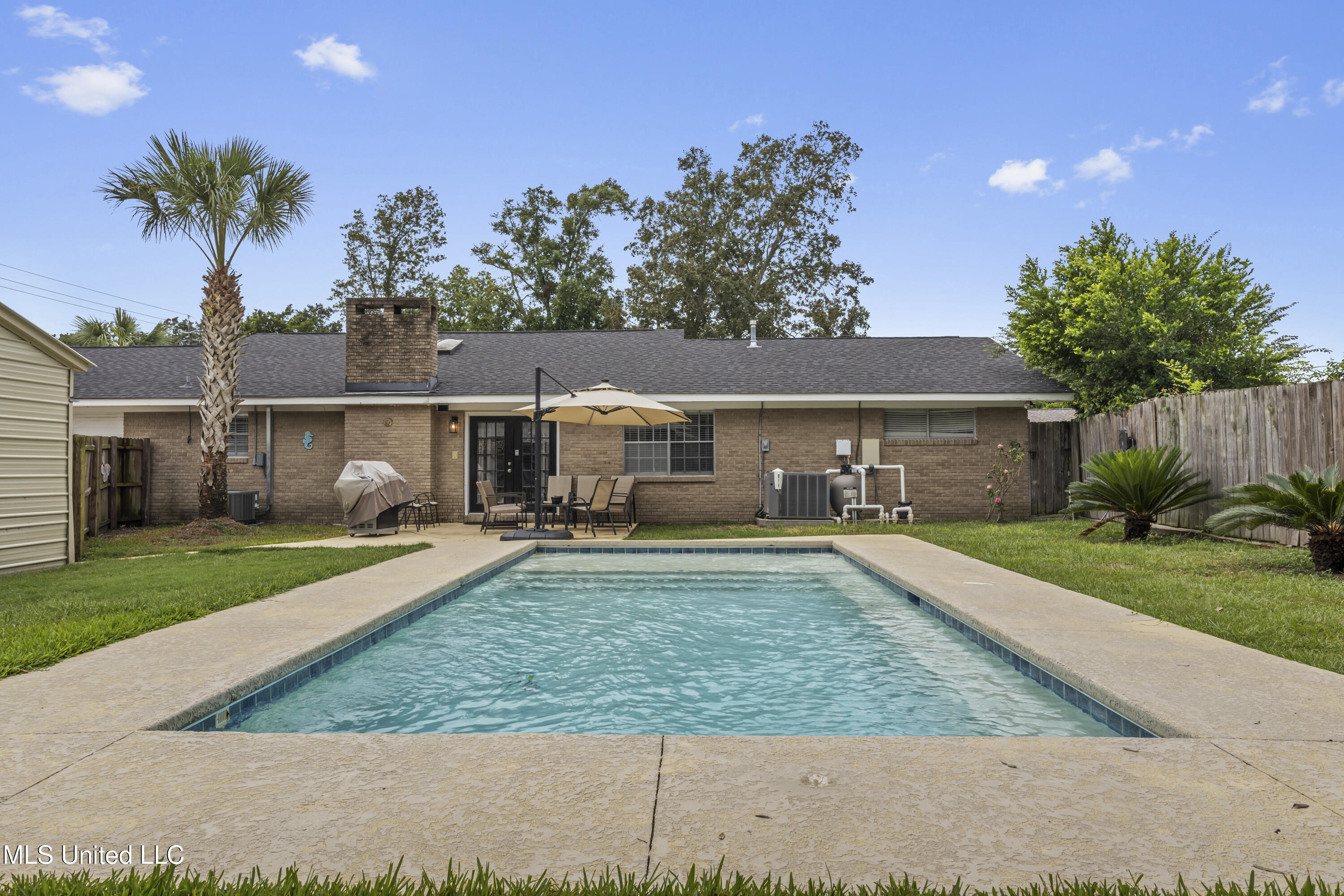 10 Wenmar Avenue Property Photo 3